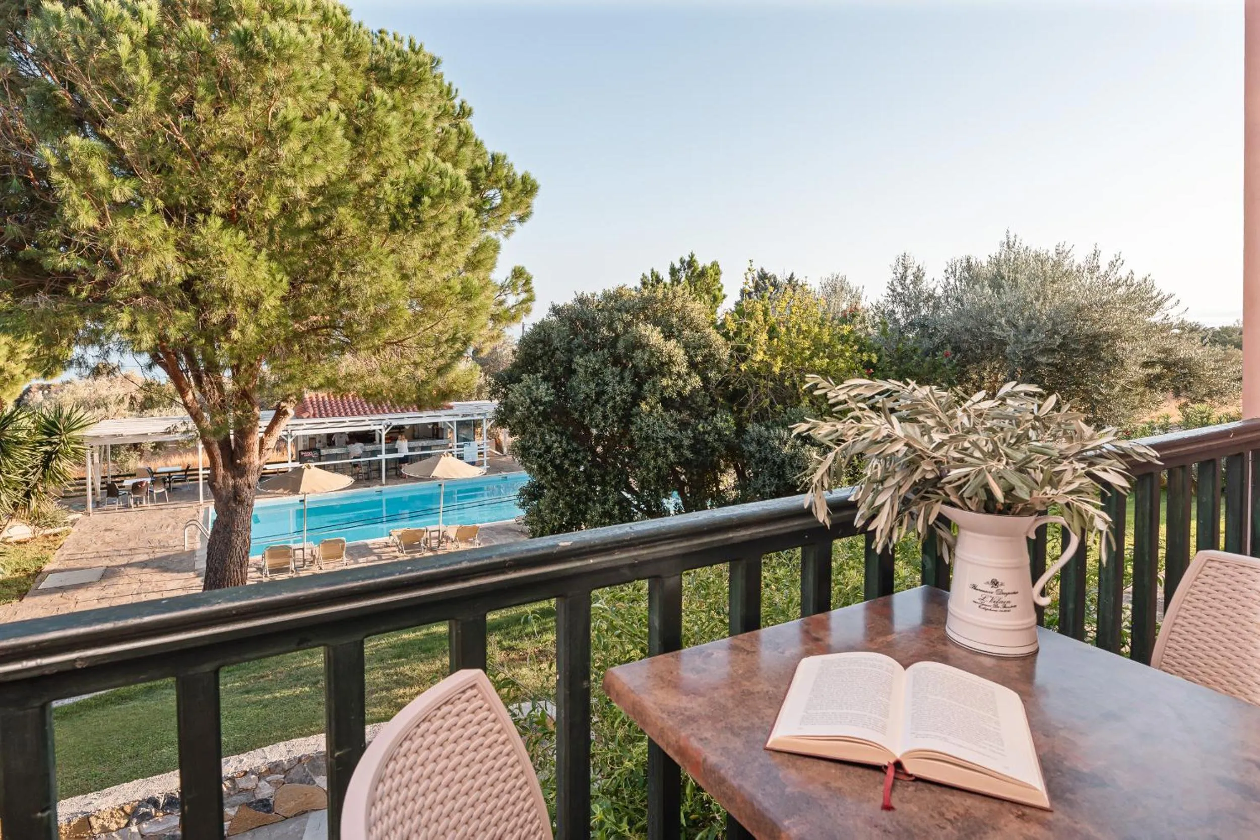 Pool view in Hotel Ledra