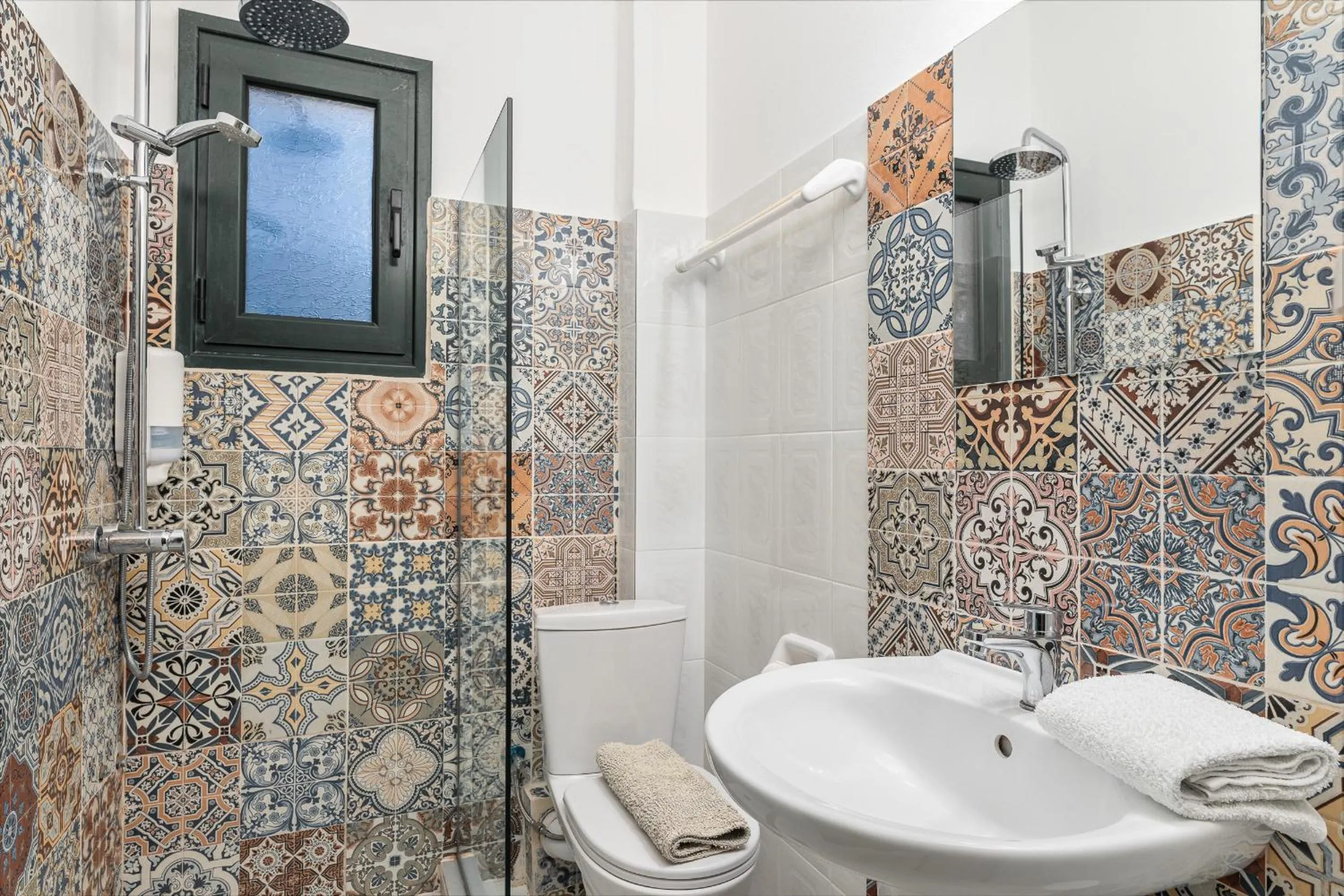 Bathroom in Hotel Ledra