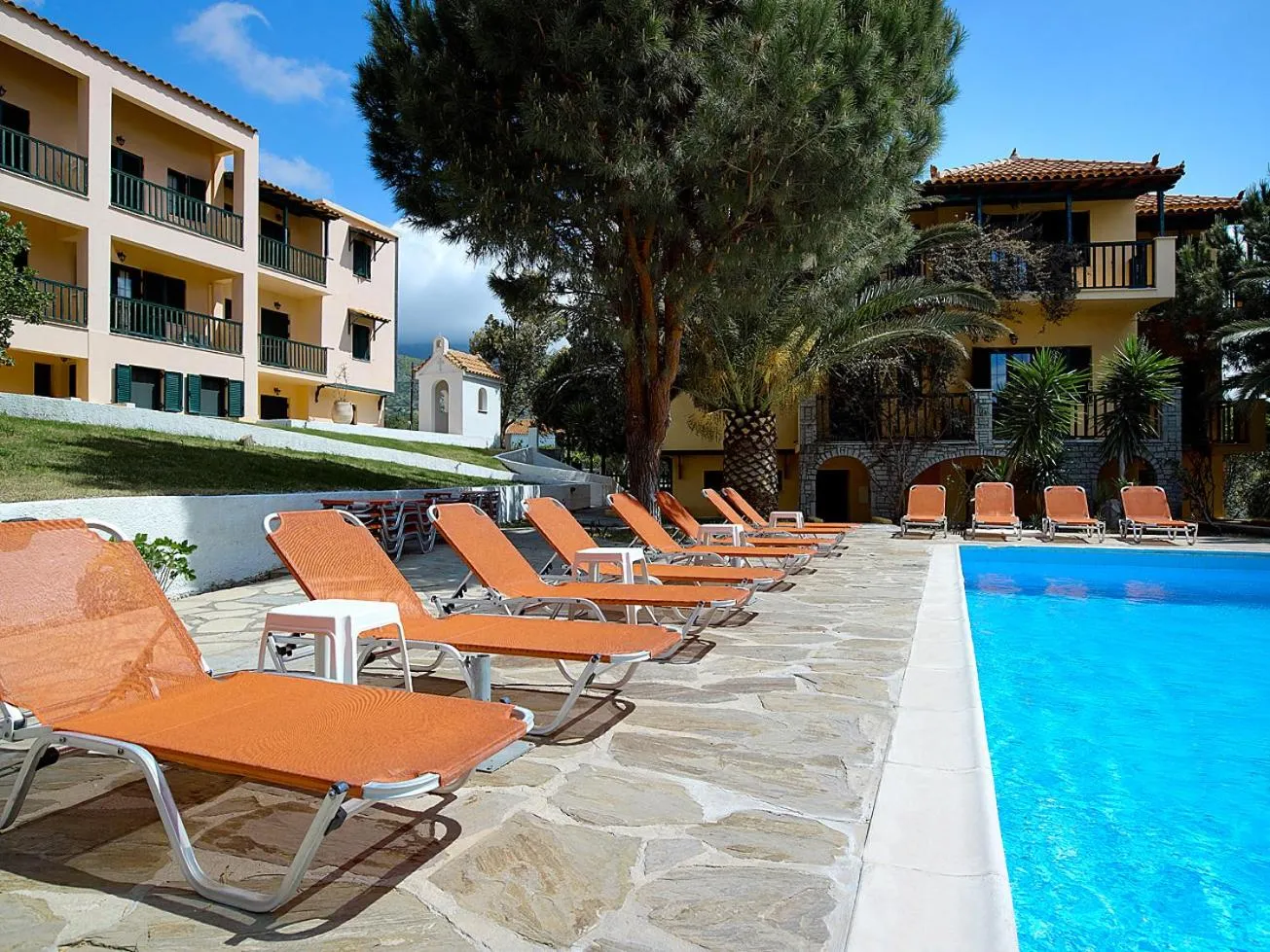 Swimming pool in Hotel Ledra