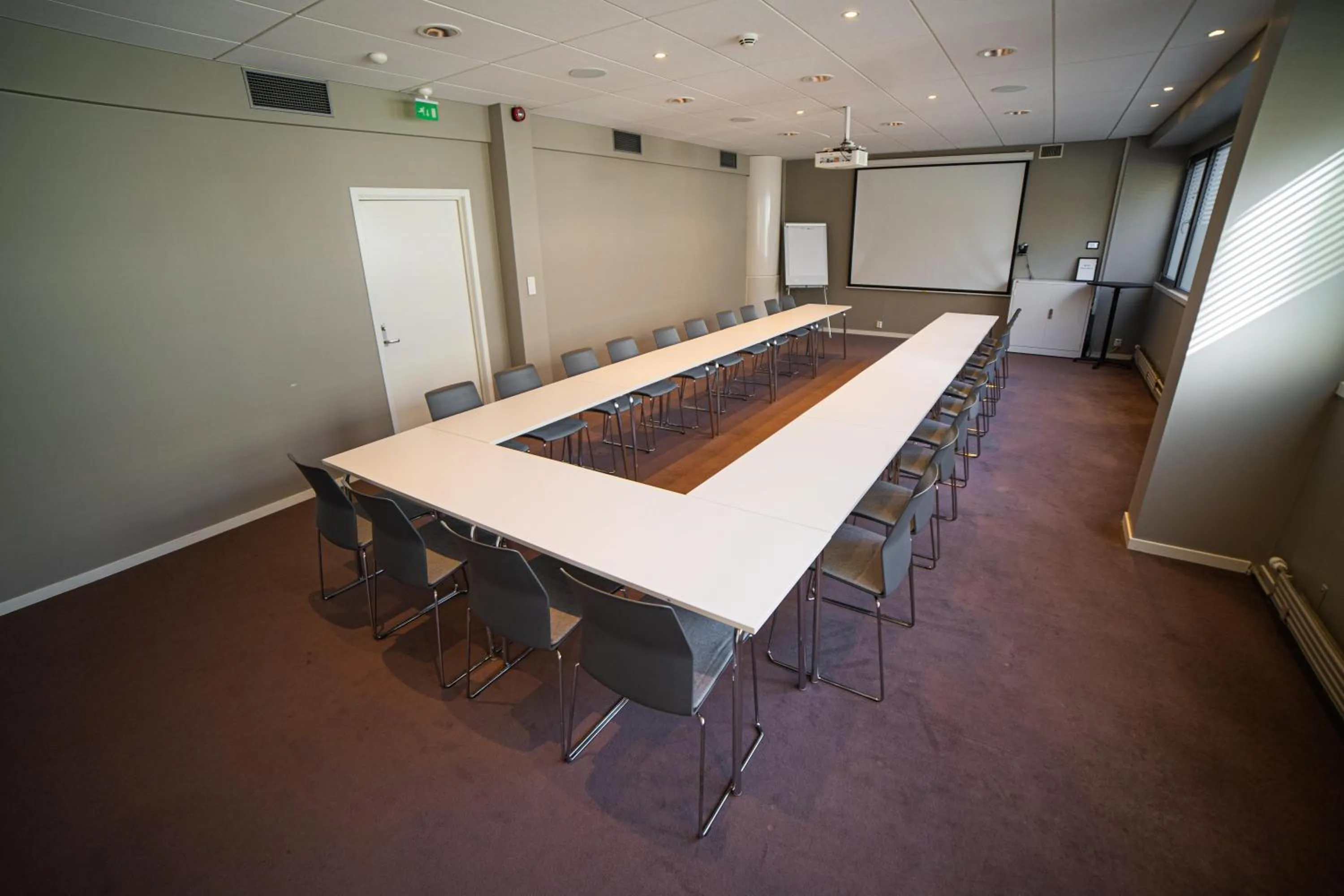 Meeting/conference room in Scandic Victoria Florø