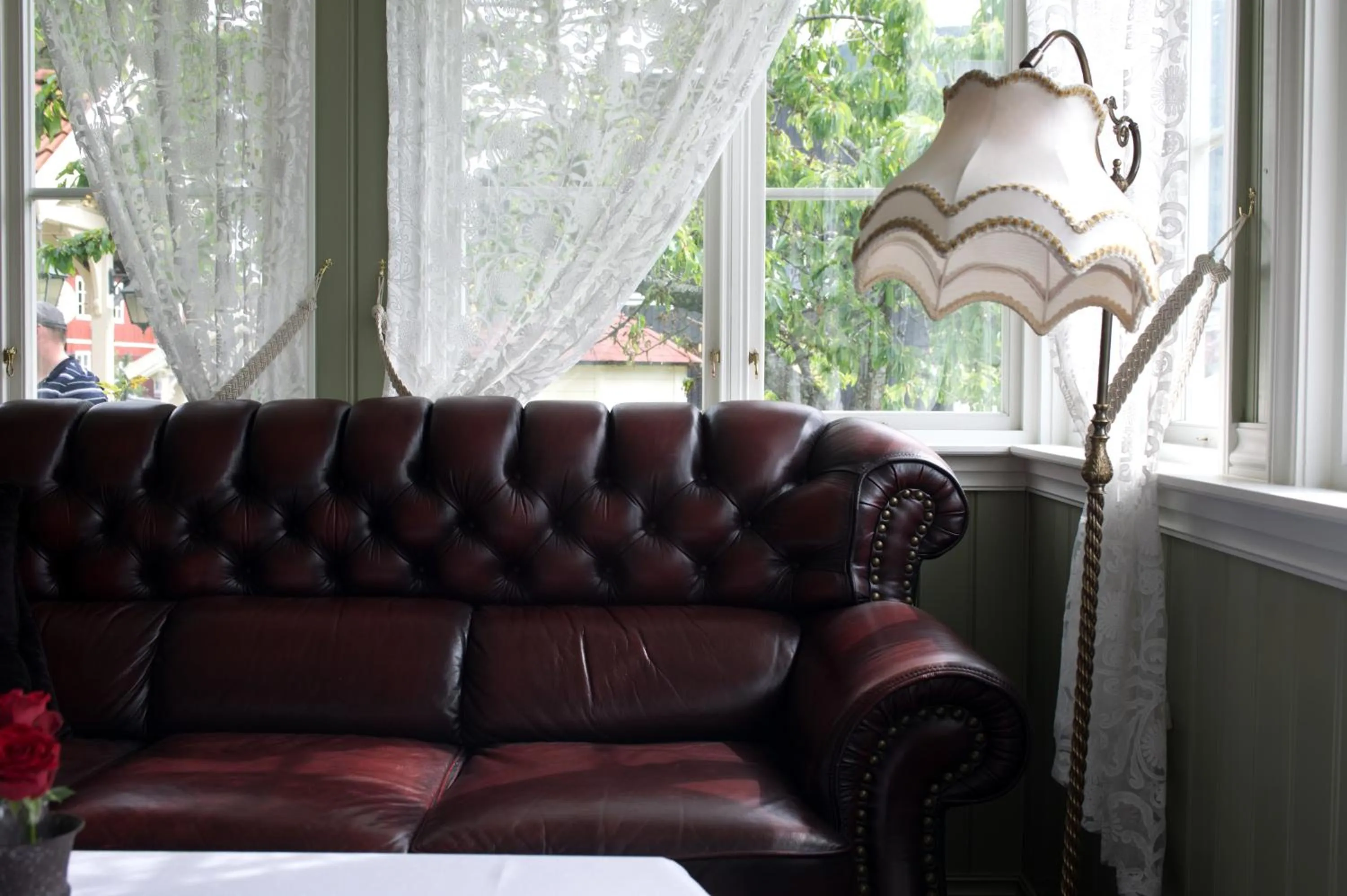 Communal lounge/ TV room in Seljord Hotel - Unike Hoteller