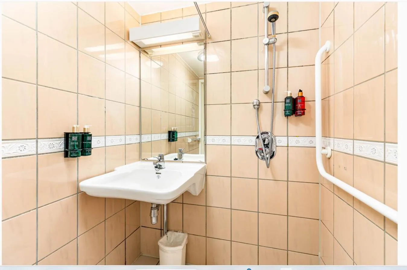 Bathroom in Storebaug Hotell & Kro