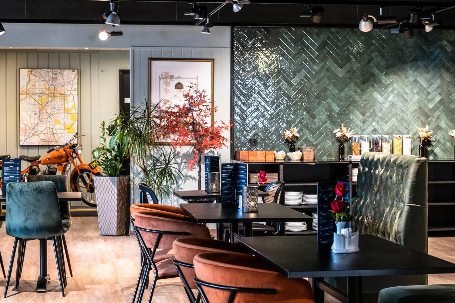 Restaurant/places to eat in Storebaug Hotell & Kro