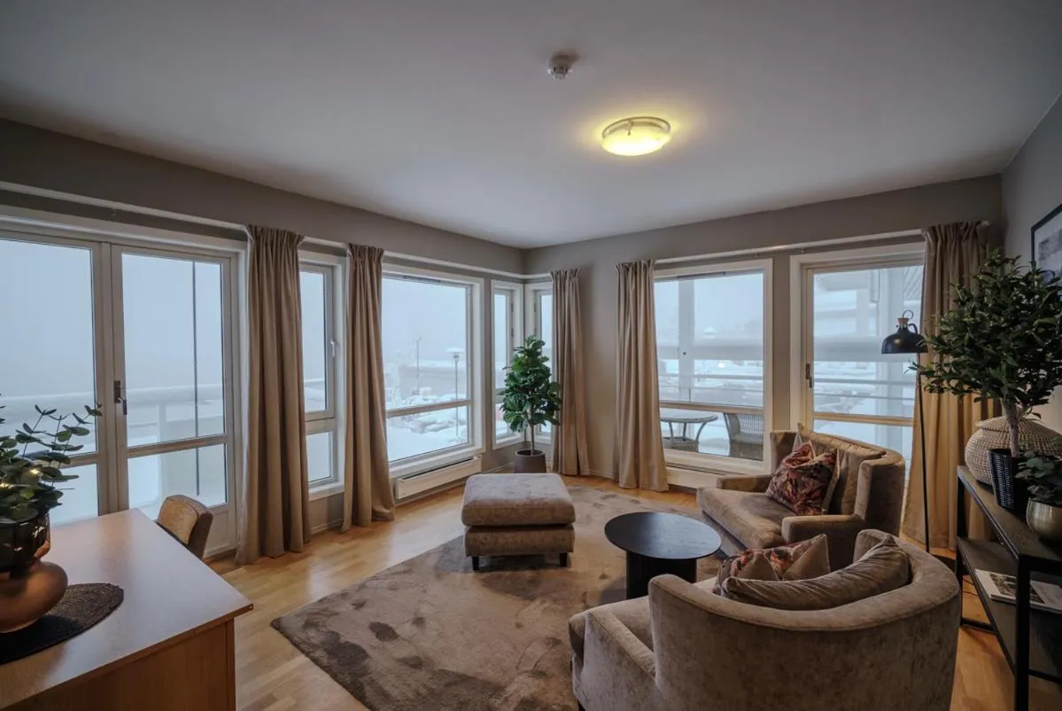 Living room in Molde Fjordhotell - by Classic Norway Hotels