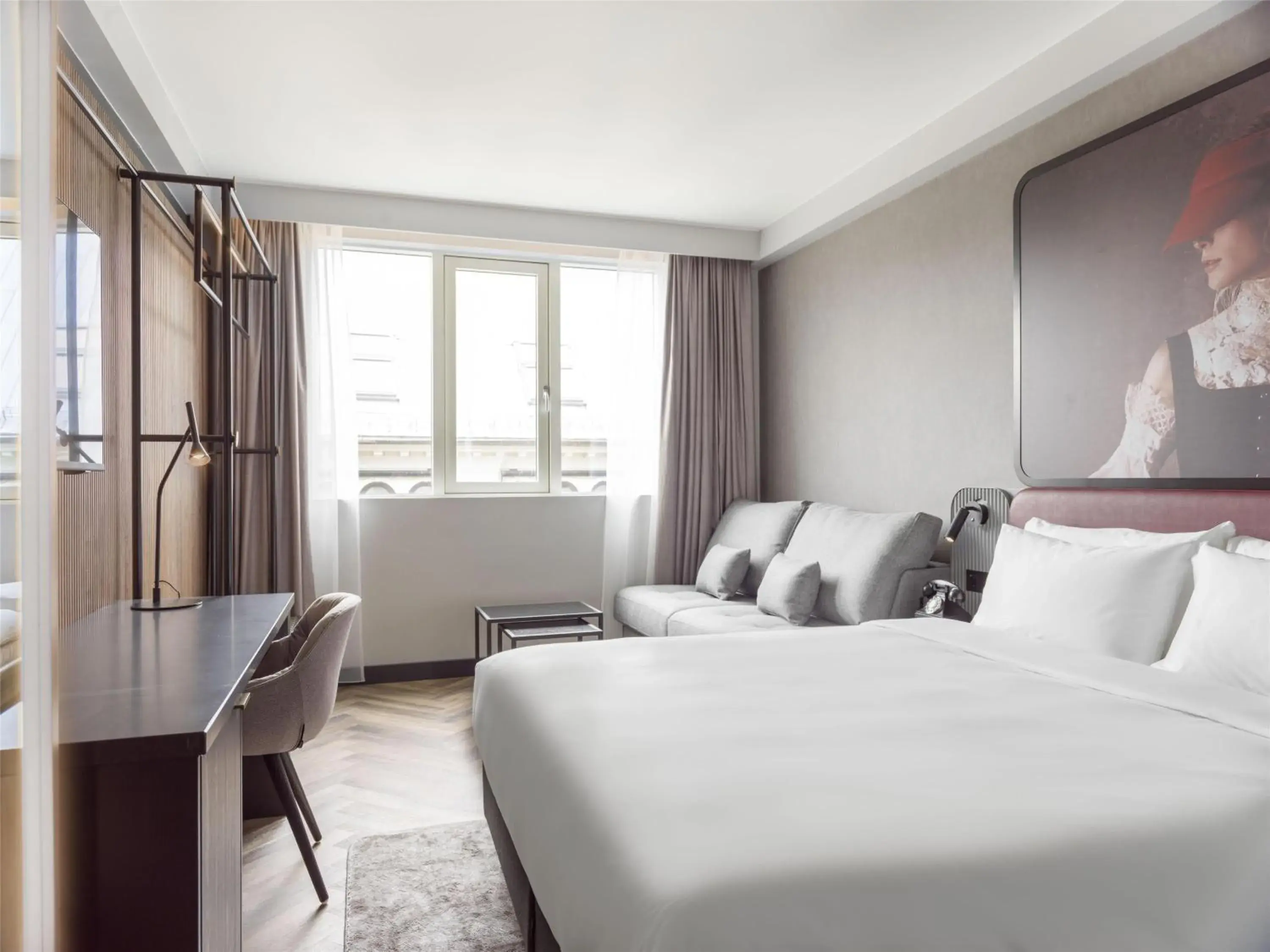 TV and multimedia, Bed in Radisson RED Oslo City Centre, A Verified Net Zero Hotel TV and multimedia, Bed in Radisson RED Oslo City Centre, A Verified Net Zero Hotel