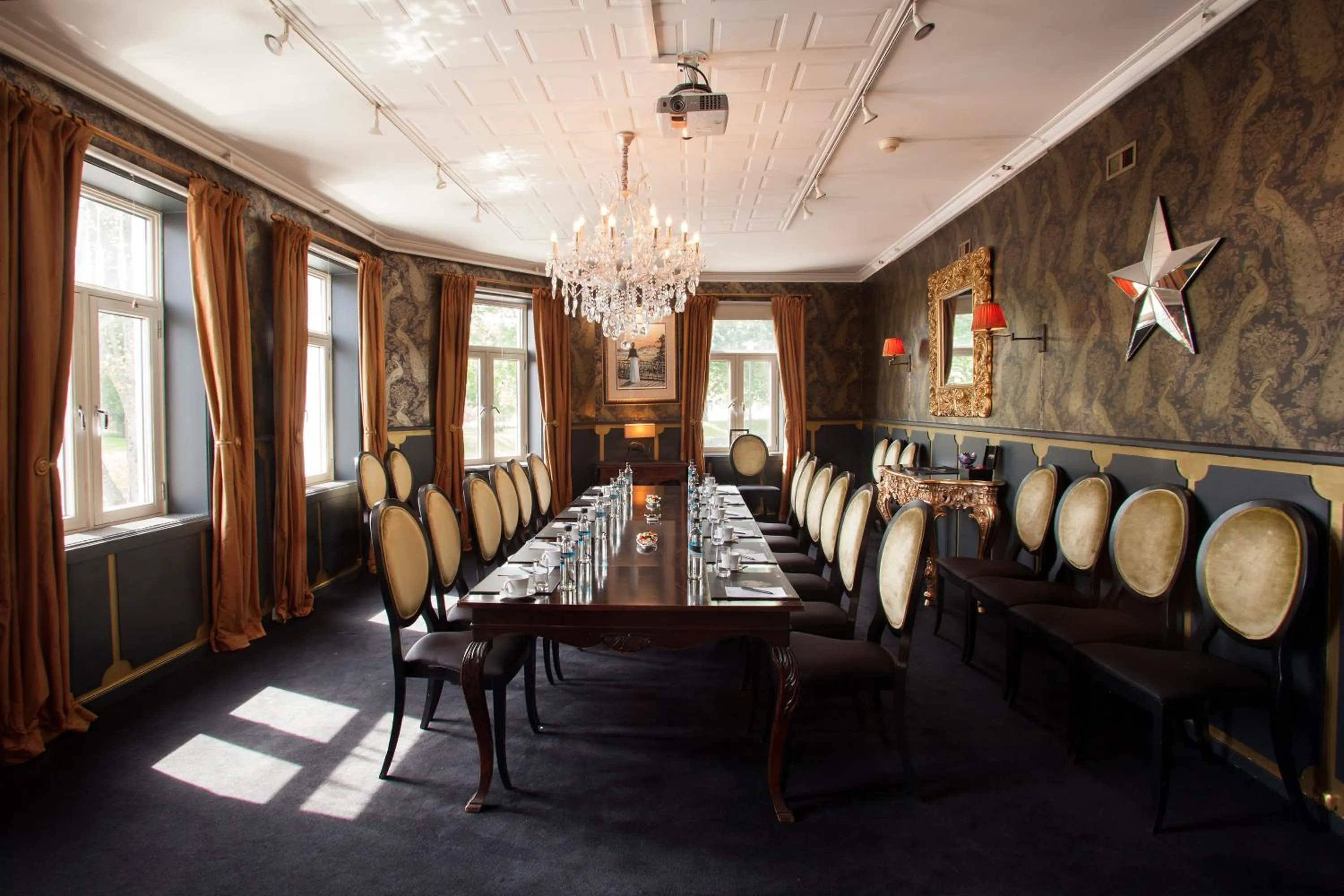 Place of worship in Hotel Wassilioff - Unike Hoteller