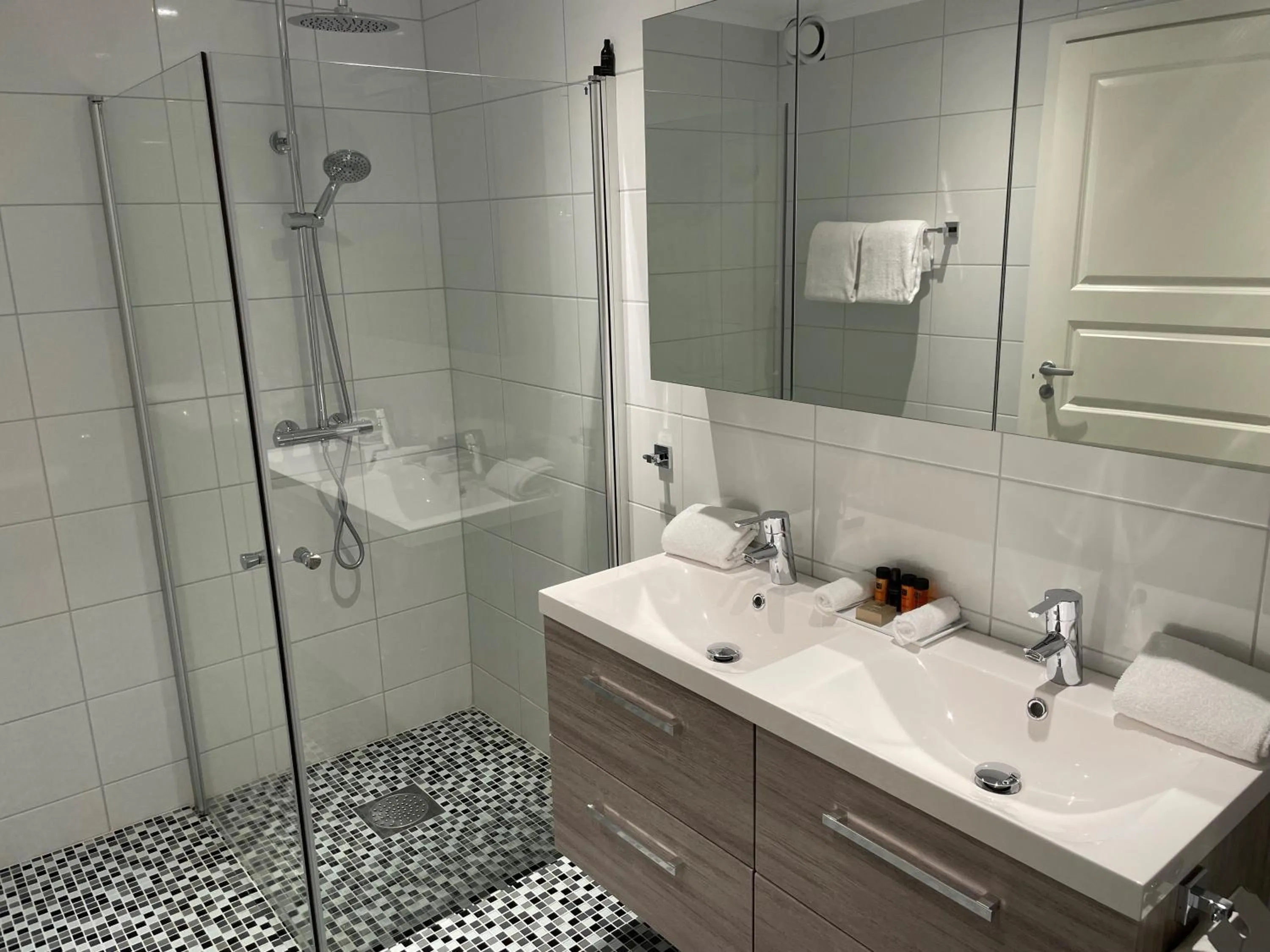 Bathroom in Hotel Wassilioff - Unike Hoteller