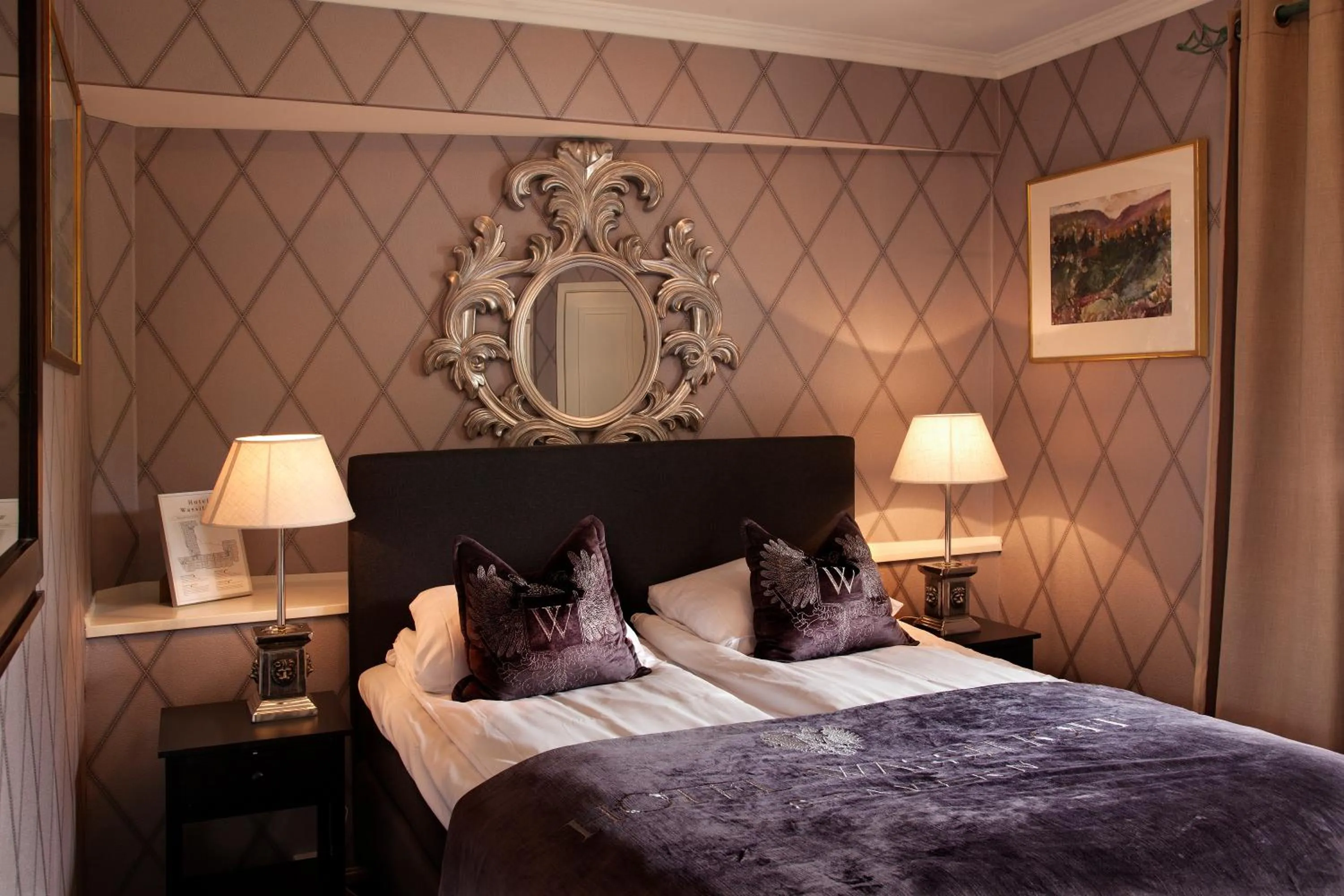 Bedroom, Bed in Hotel Wassilioff - Unike Hoteller