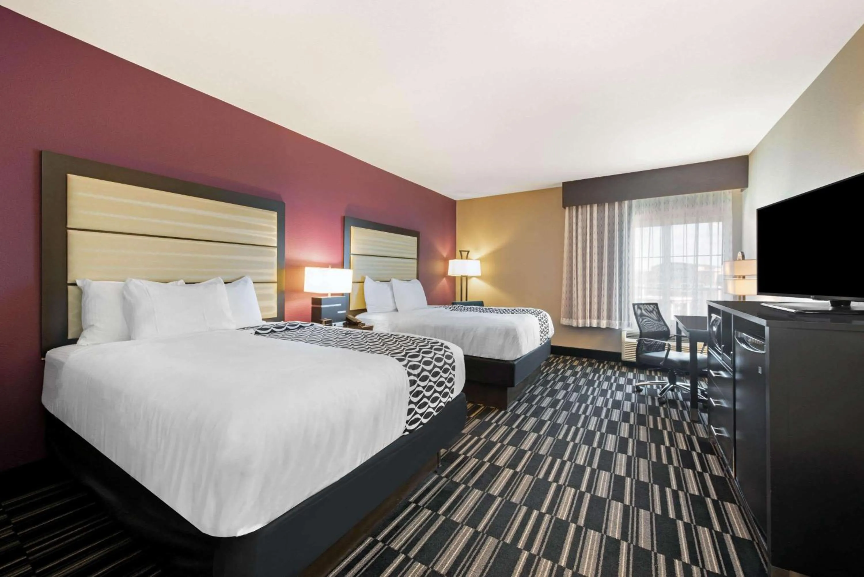 Photo of the whole room, Bed in La Quinta by Wyndham West Monroe