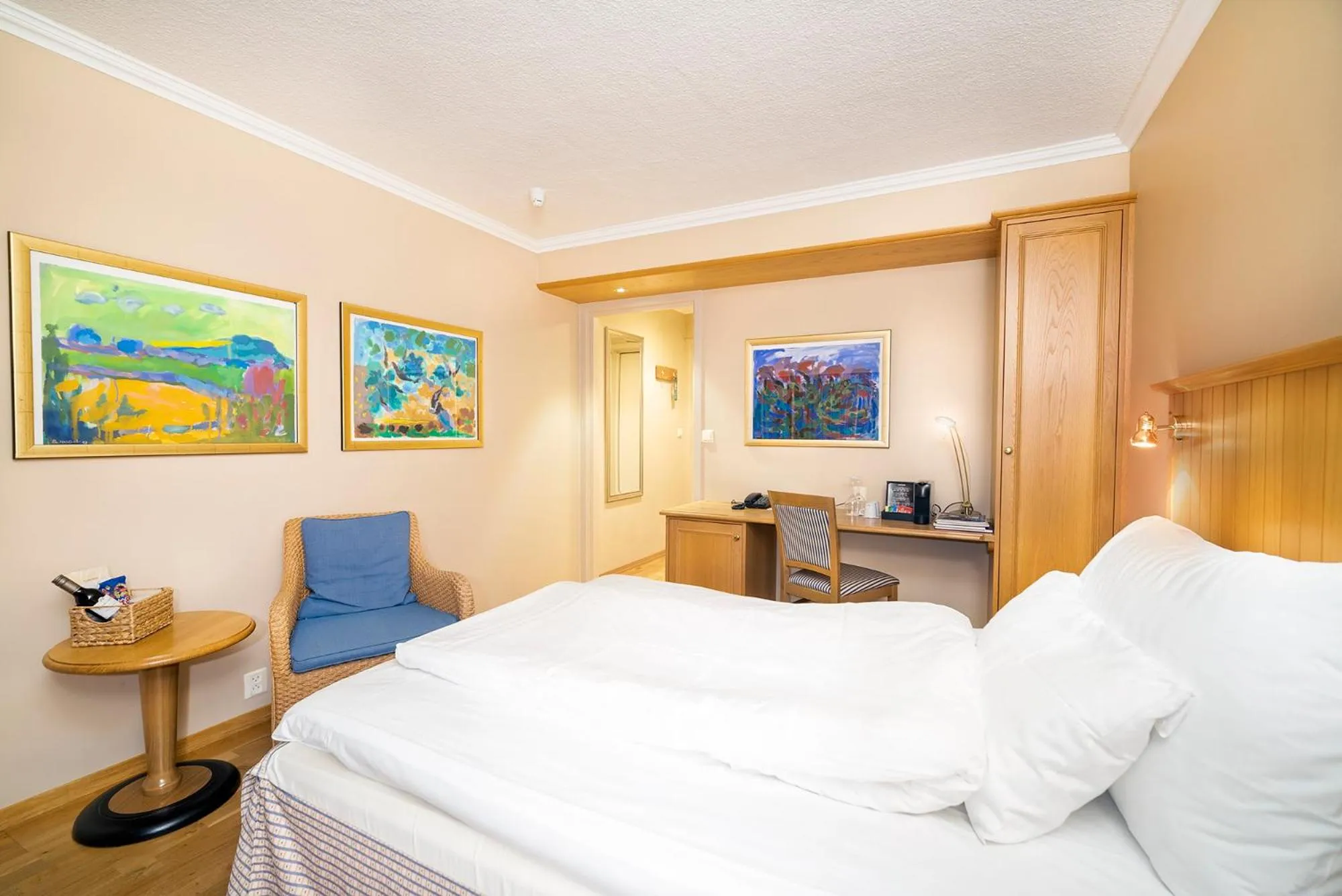 Bed in Hotel Refsnes Gods - by Classic Norway Hotels