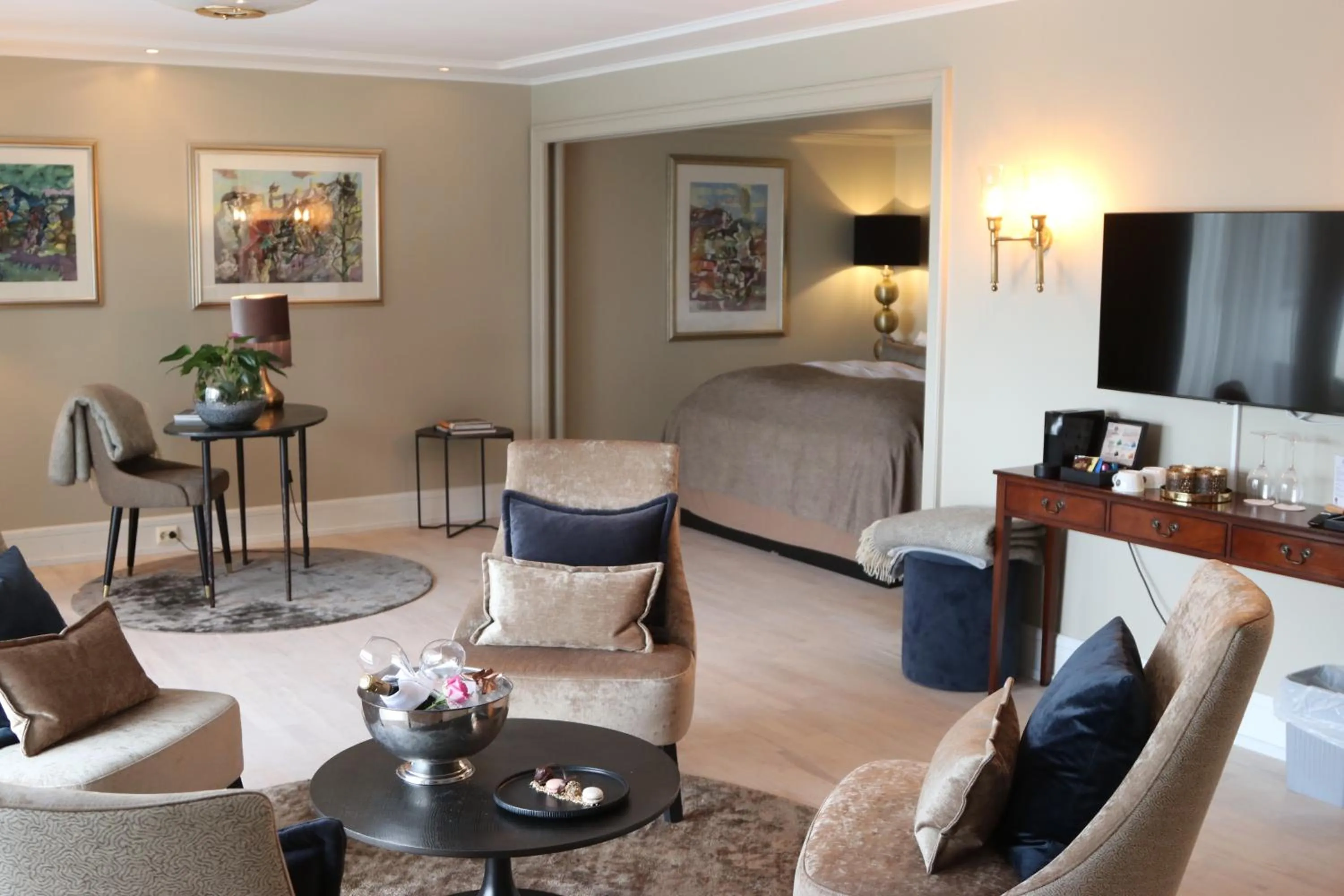 Bed in Hotel Refsnes Gods - by Classic Norway Hotels