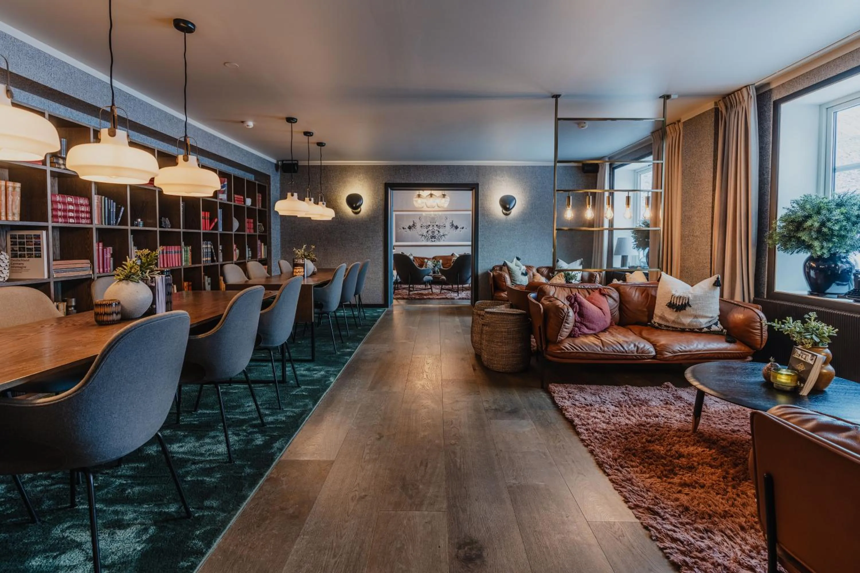 Library in Funken Lodge