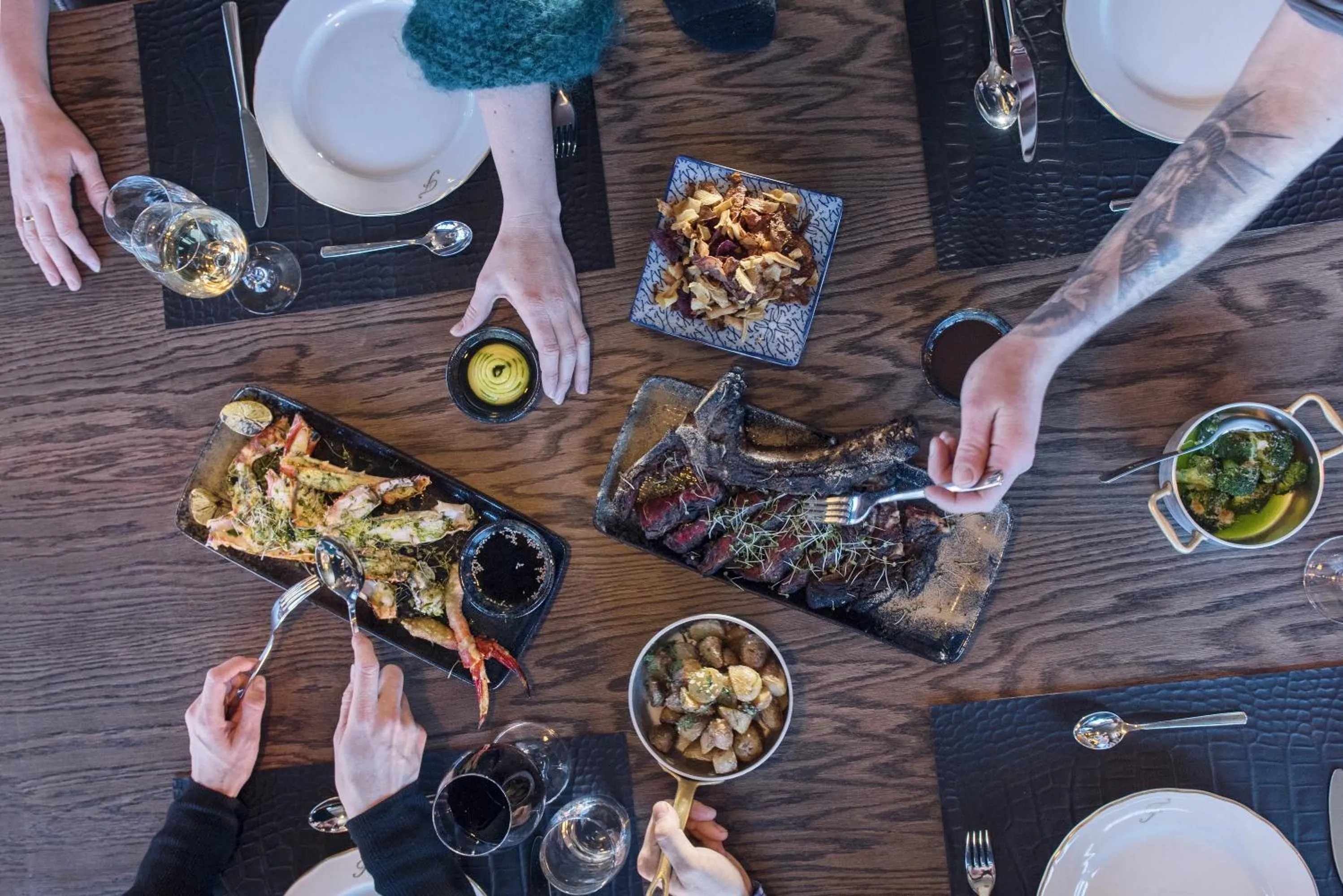 Restaurant/places to eat in Funken Lodge