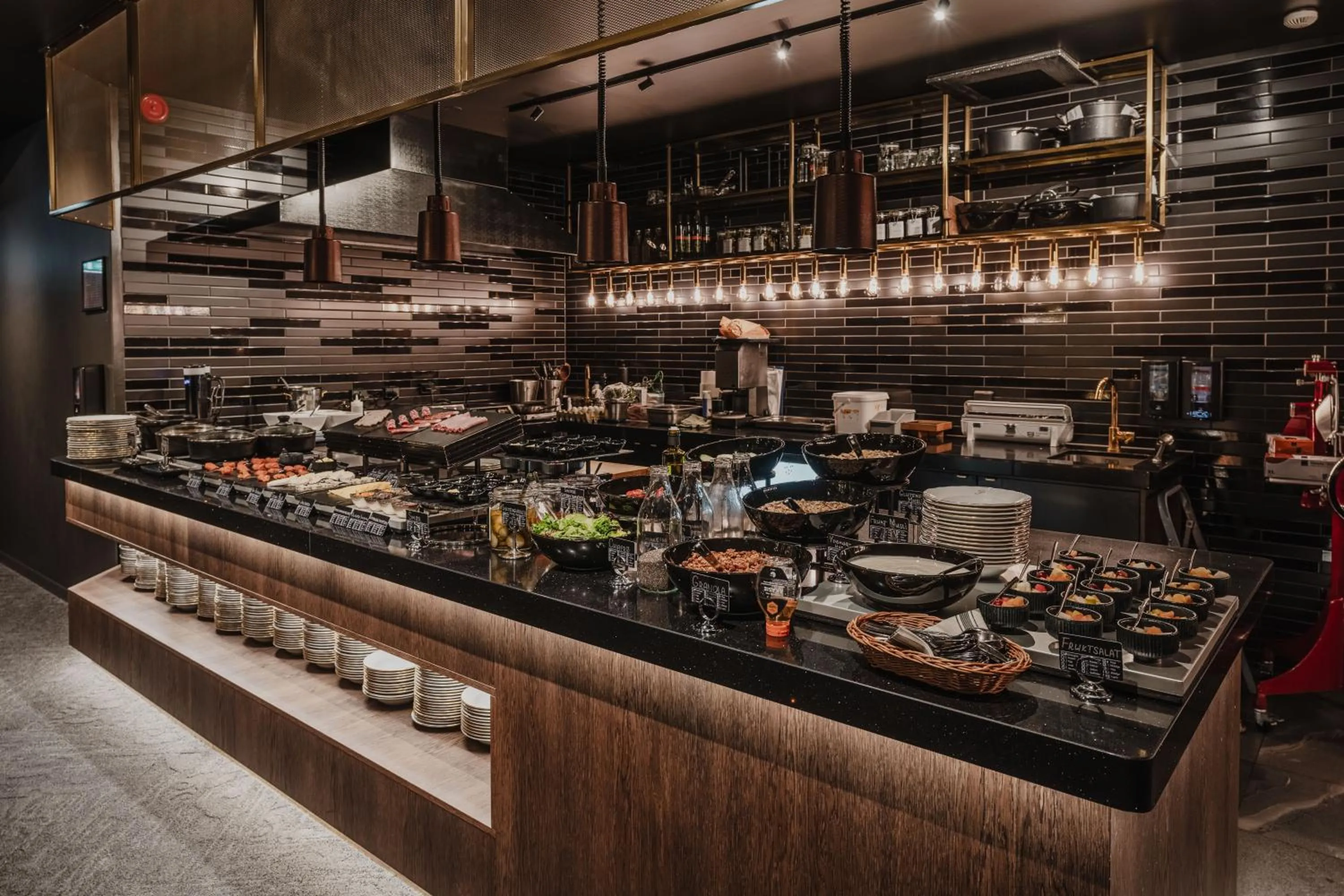 Restaurant/places to eat in Funken Lodge