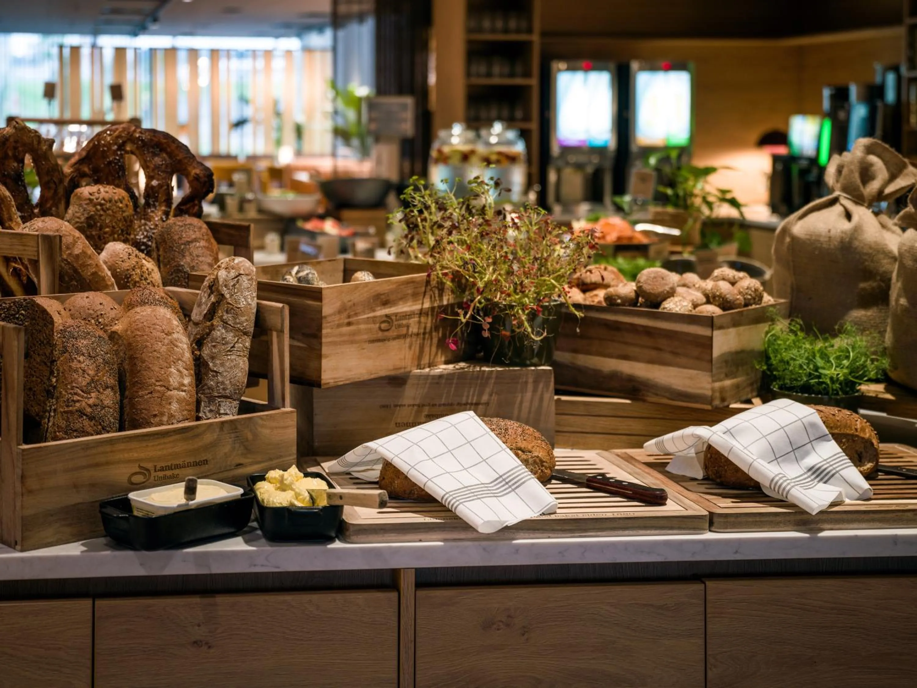 Breakfast in Quality Hotel Panorama