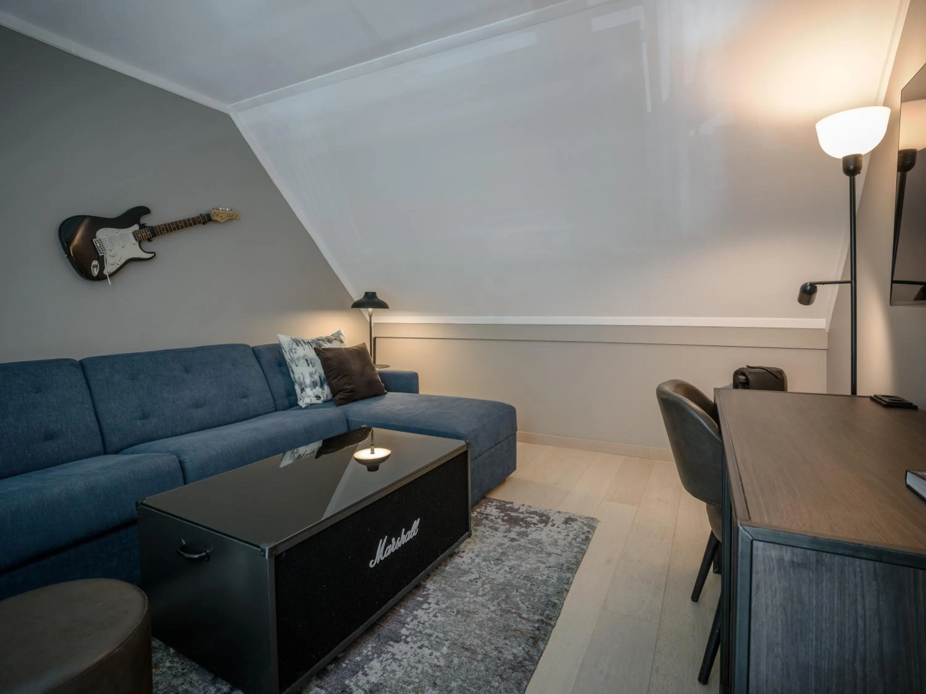 TV and multimedia in Quality Hotel Panorama