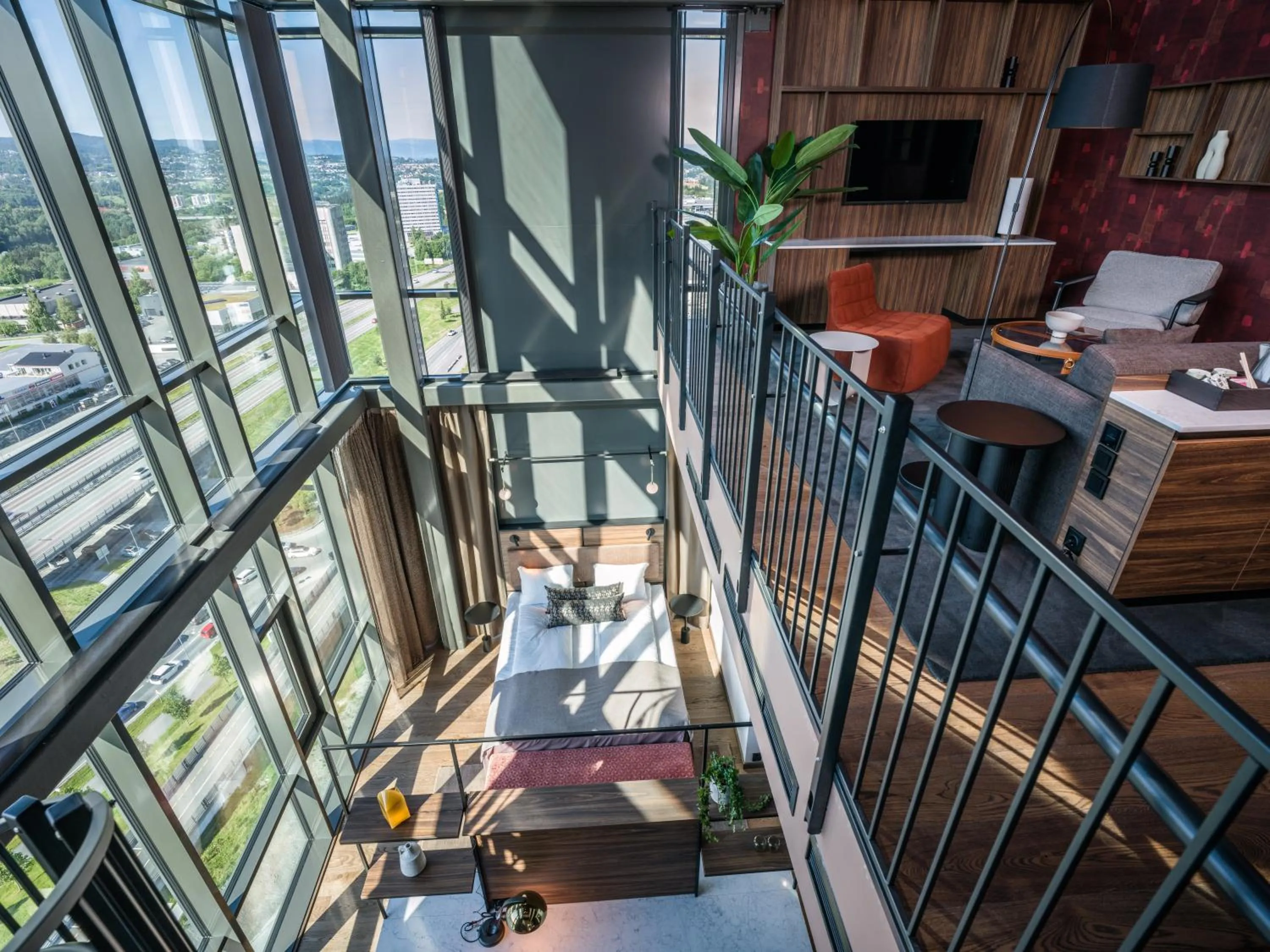 TV and multimedia in Quality Hotel Panorama