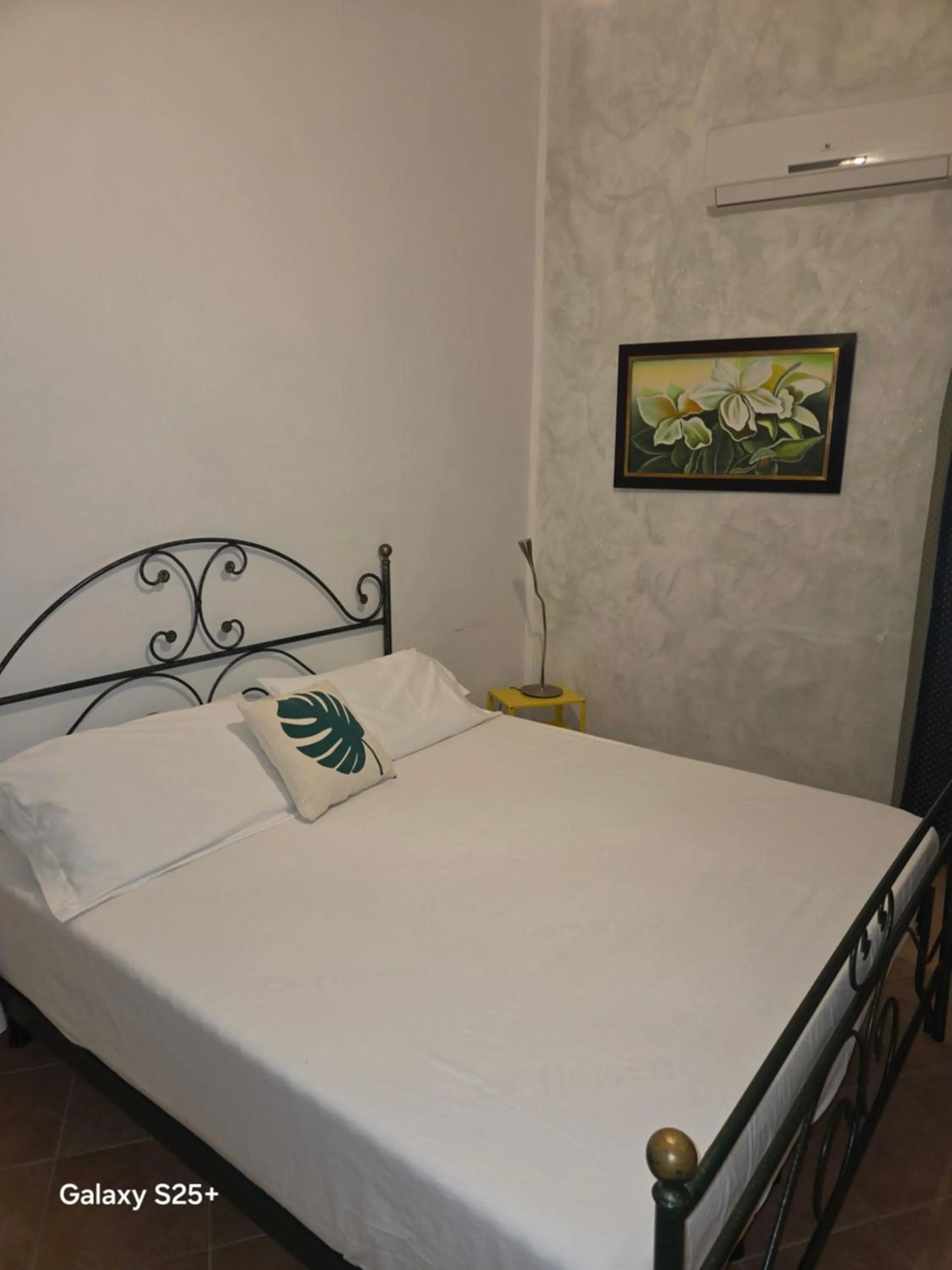 Bed in Nostra casa rooms