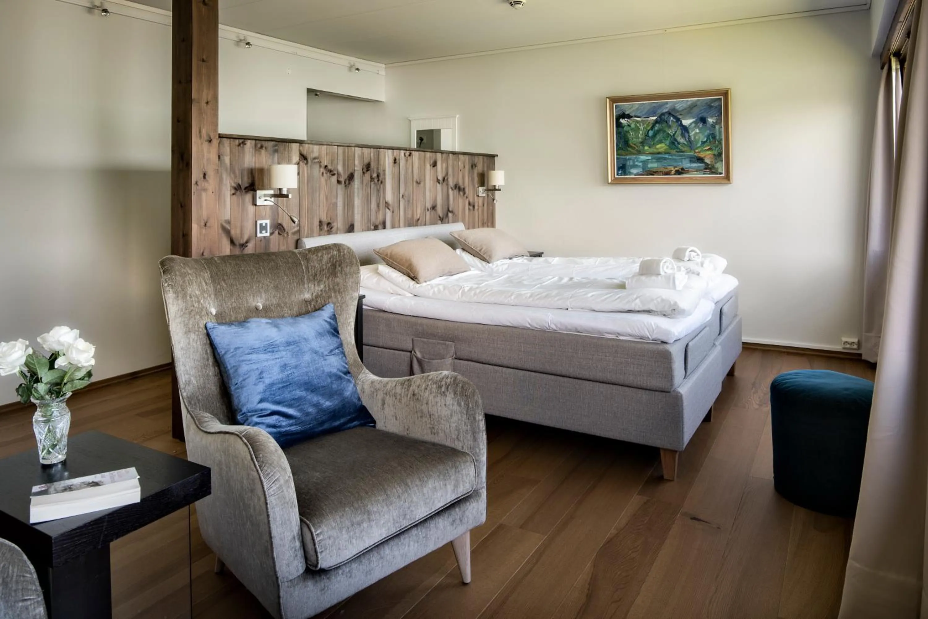 Bedroom, Bed in Dragsvik Fjordhotel