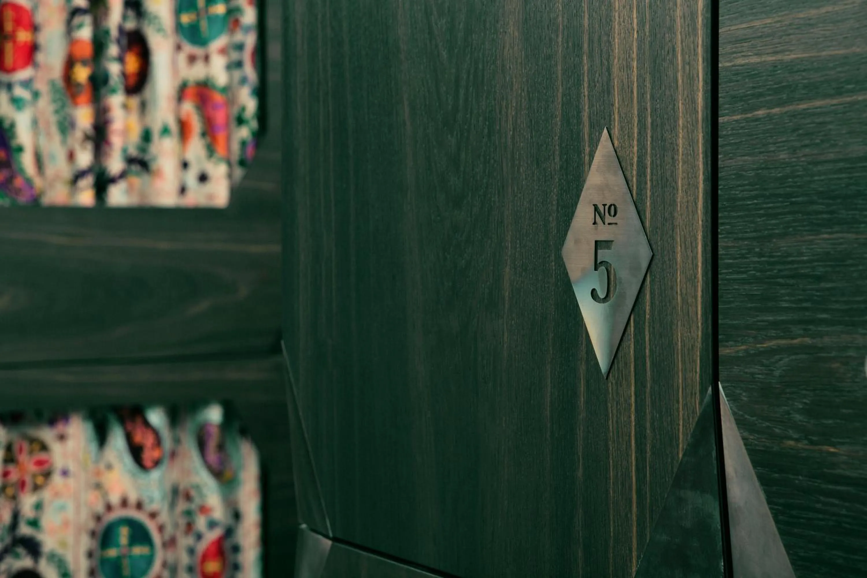 Decorative detail in Hinterwies – Ski In / Lodge / Dine