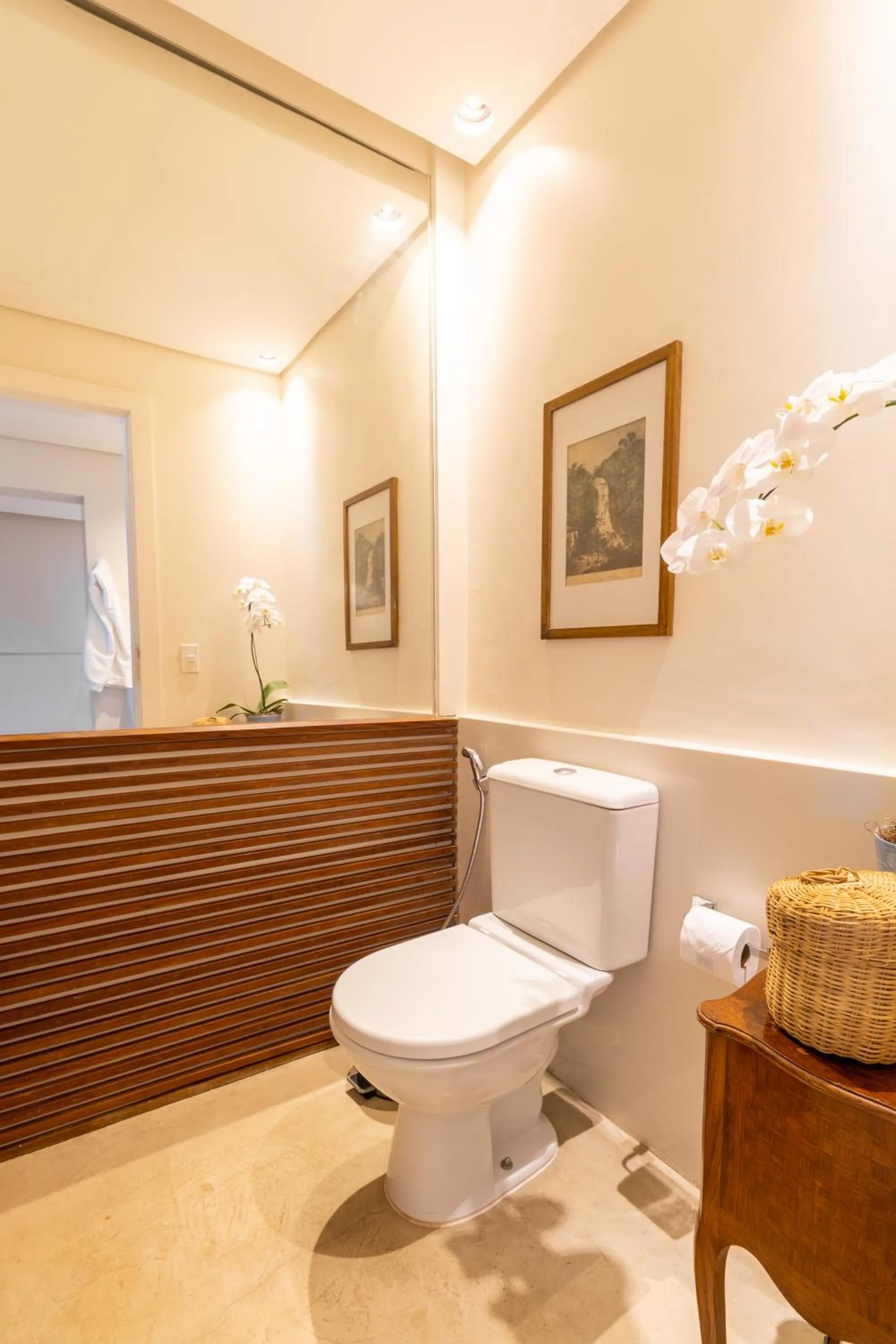 Toilet in Casas Brancas Boutique Hotel & Spa