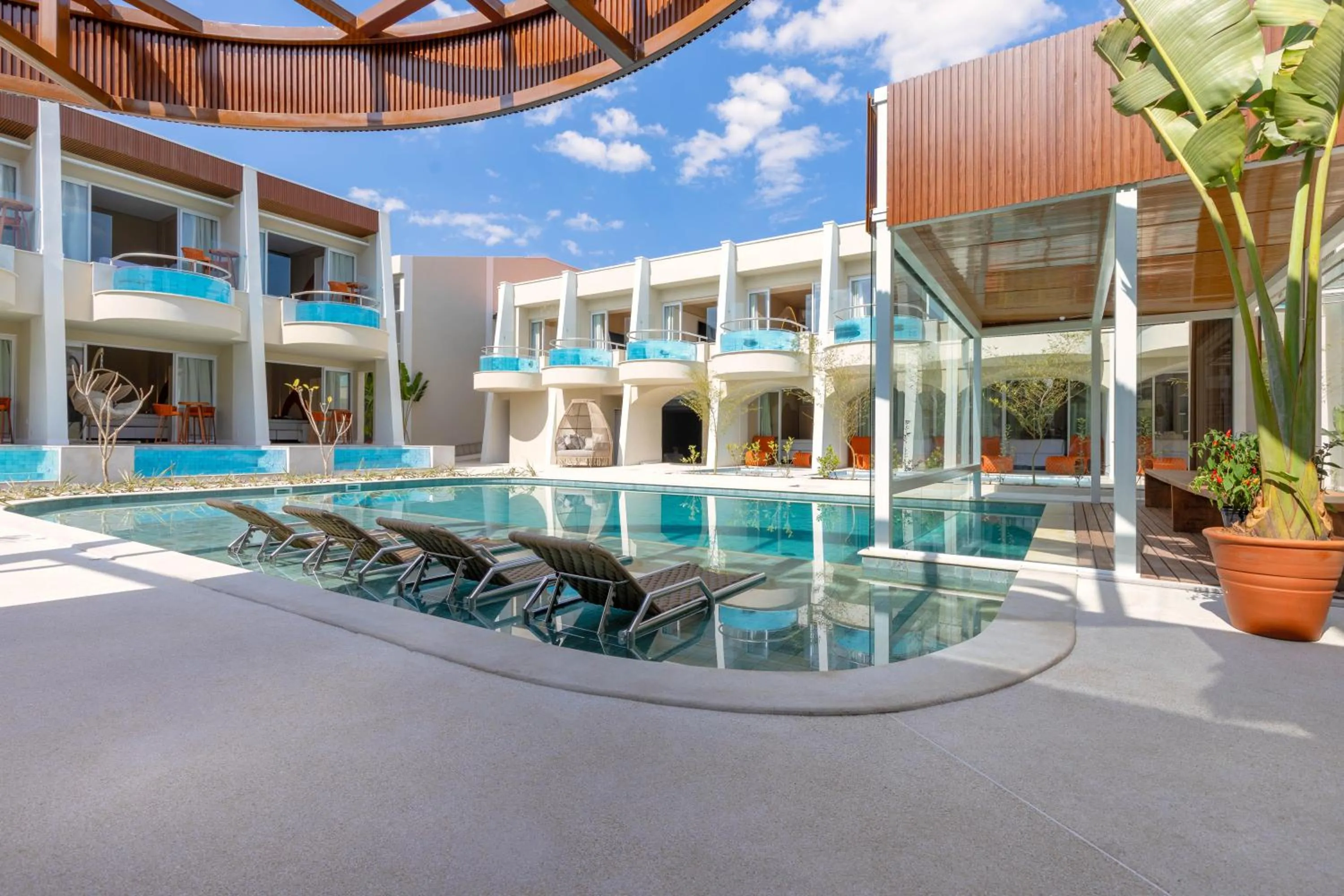 Swimming pool in Pousada Estrela de Paraty