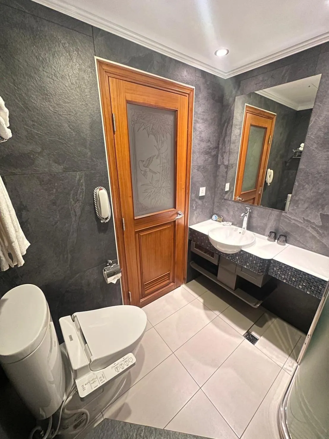 Toilet in Beauty Hotels - Star Beauty Resort