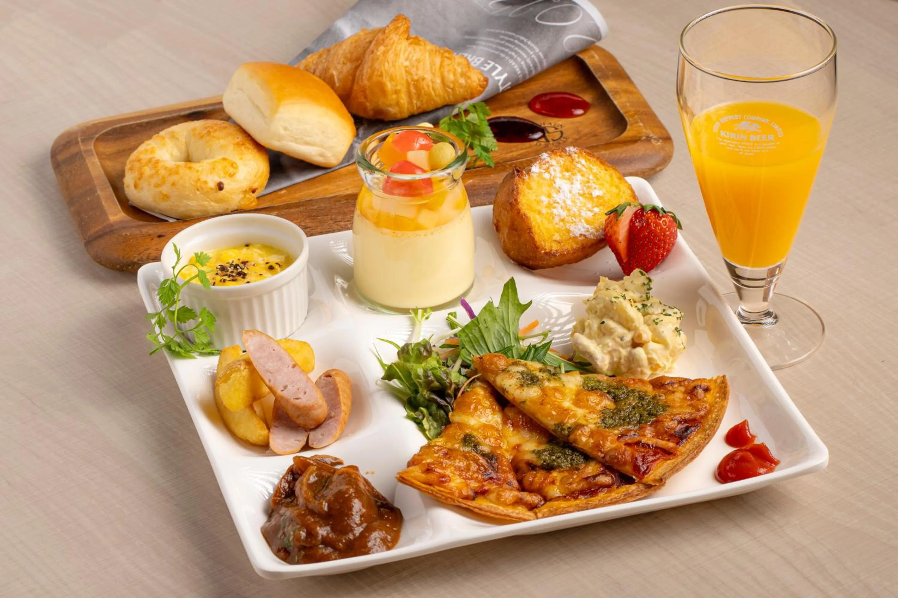 Restaurant/places to eat in the b hakata