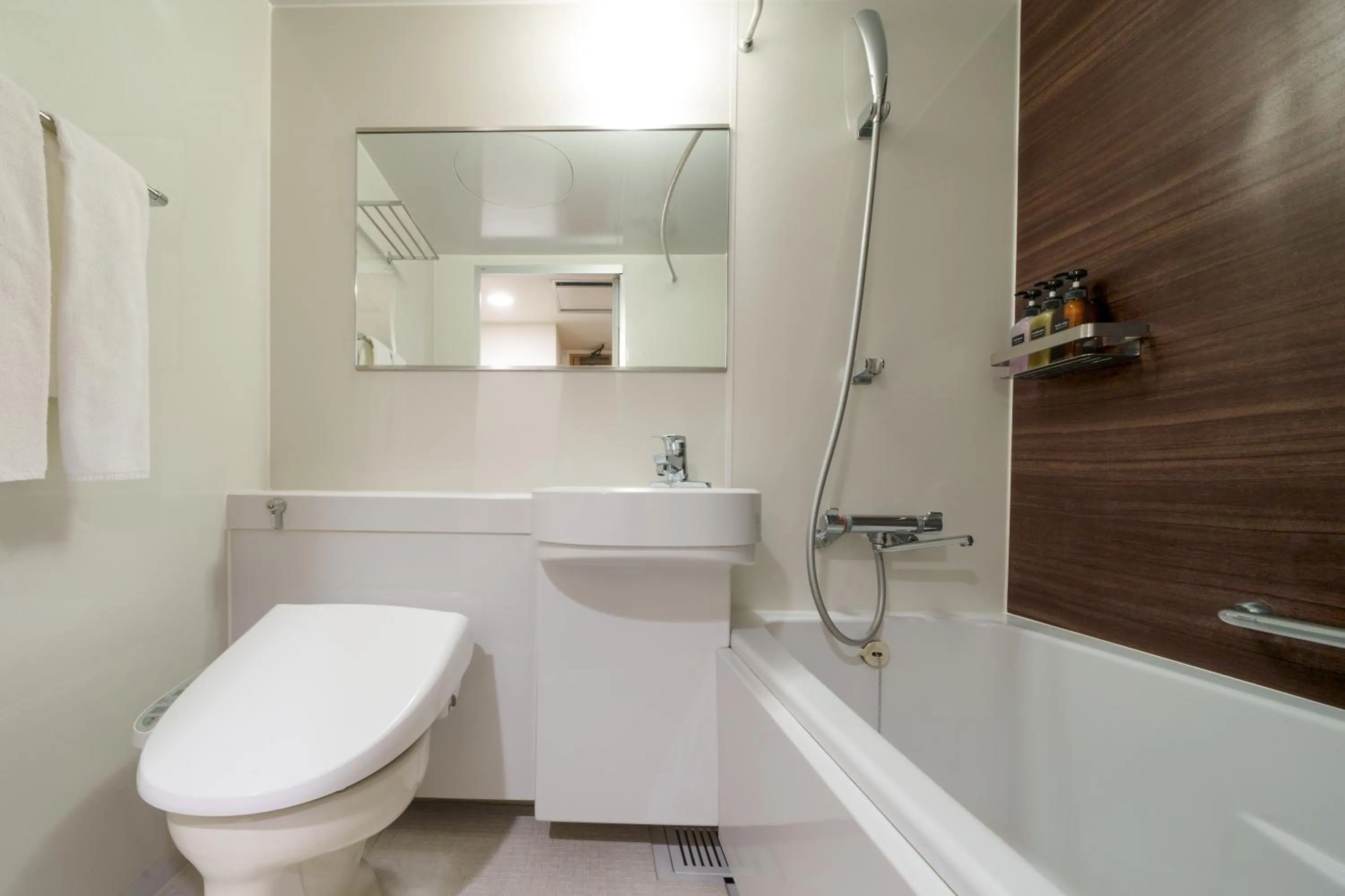 Toilet in the b hakata