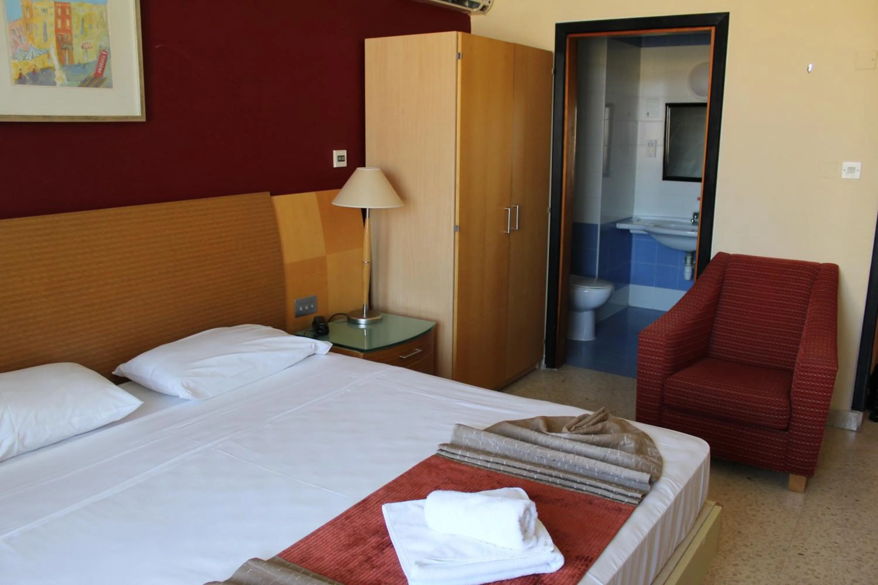 Bed in The St. George’s Park Hotel