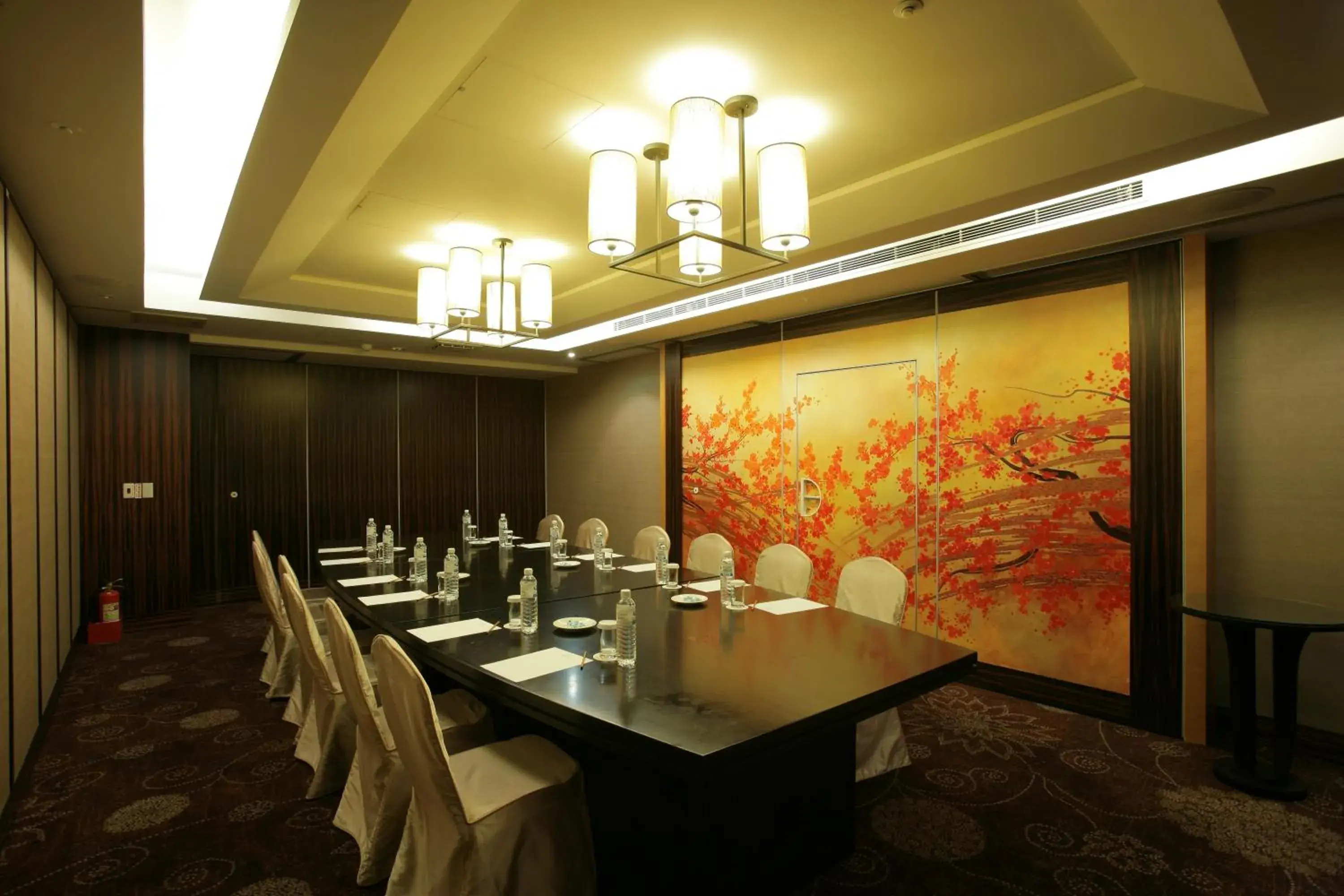 Business facilities in Fullon Hotel Taipei, Central