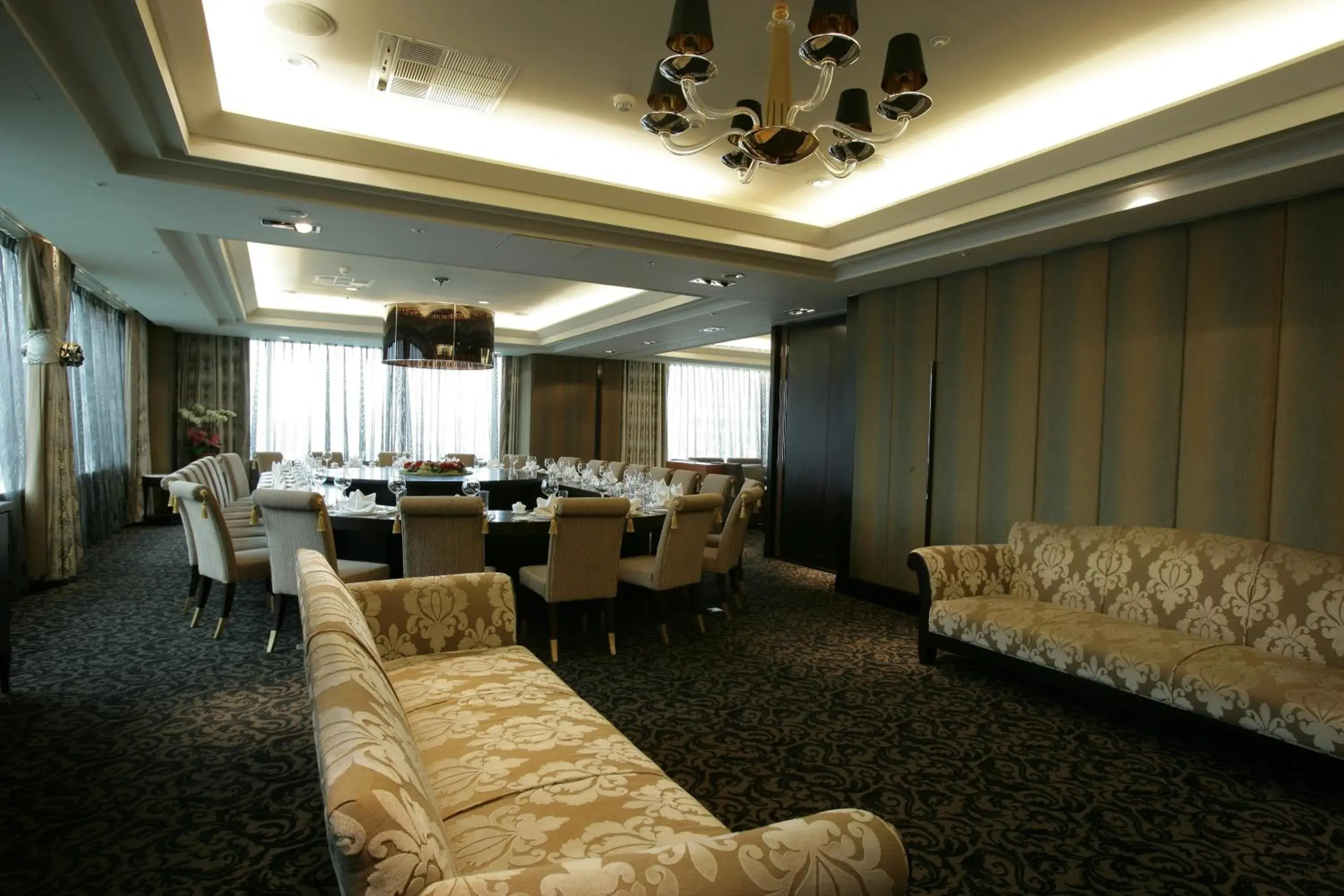 Business facilities in Fullon Hotel Taipei, Central