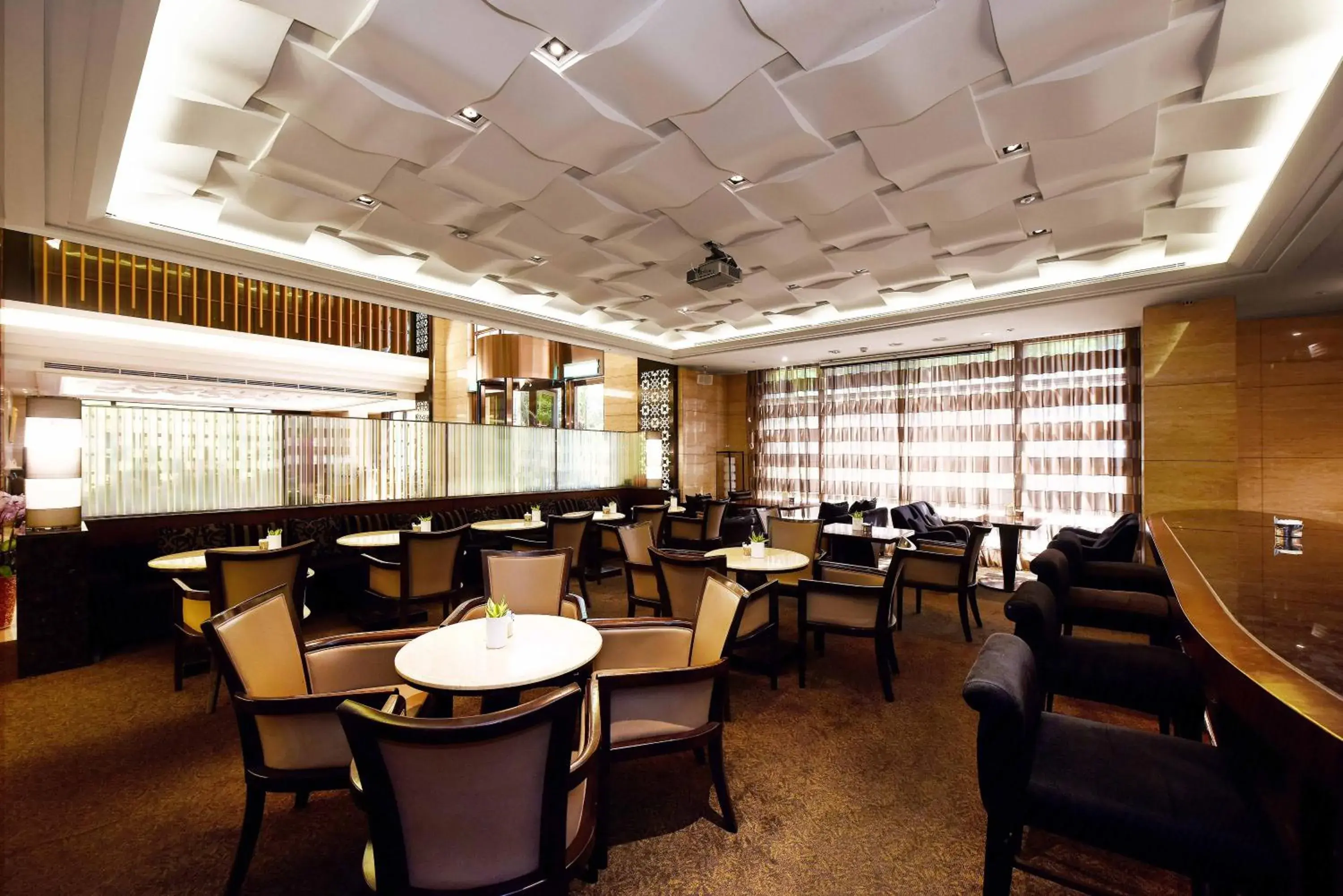 Lounge or bar, Restaurant/Places to Eat in Fullon Hotel Taipei, Central