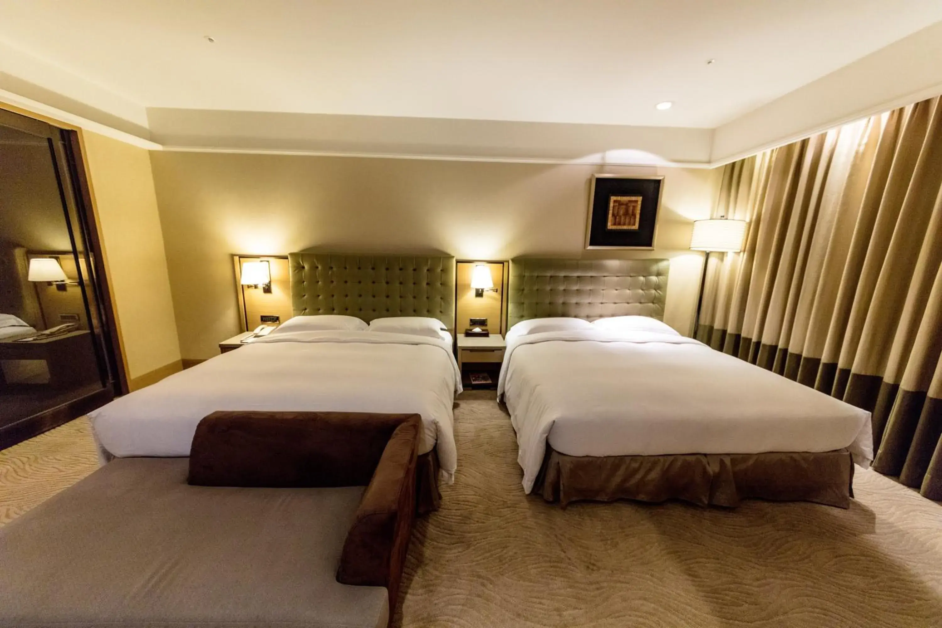 Bed in Fullon Hotel Taipei, Central Bed in Fullon Hotel Taipei, Central