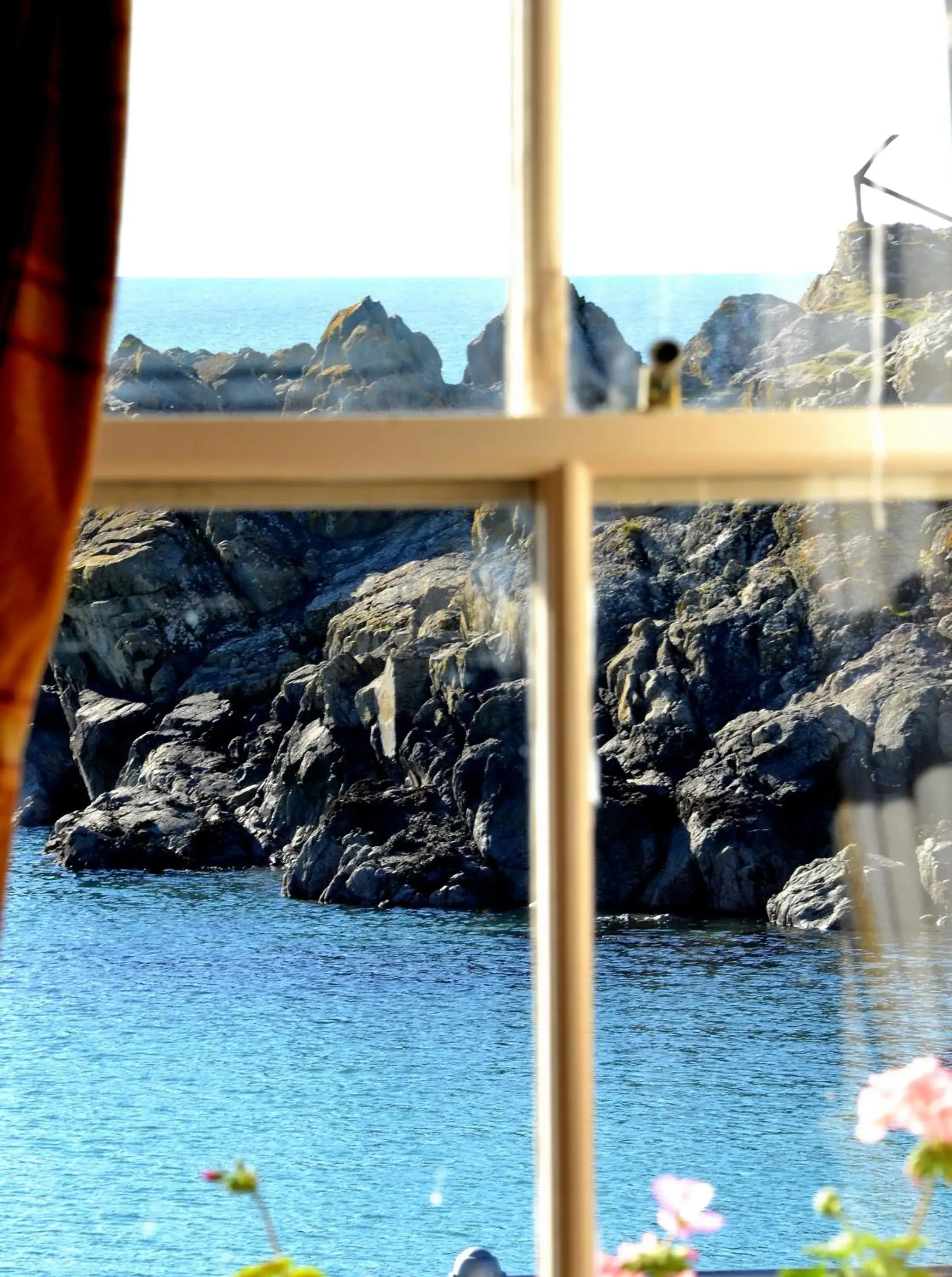 Bedroom in Crown hotel Bedroom in Crown hotel