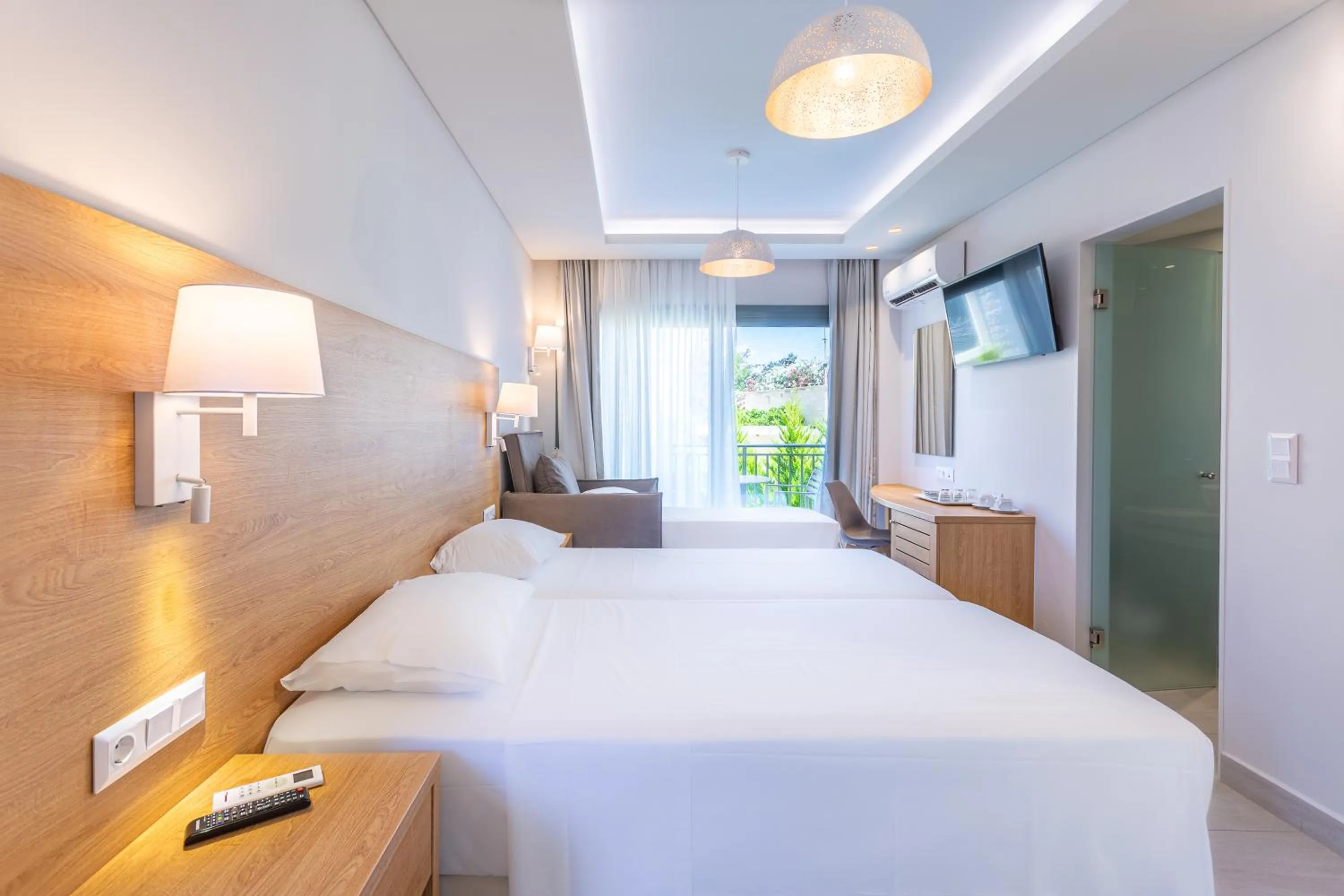 Photo of the whole room, Bed in Anna Maria Village