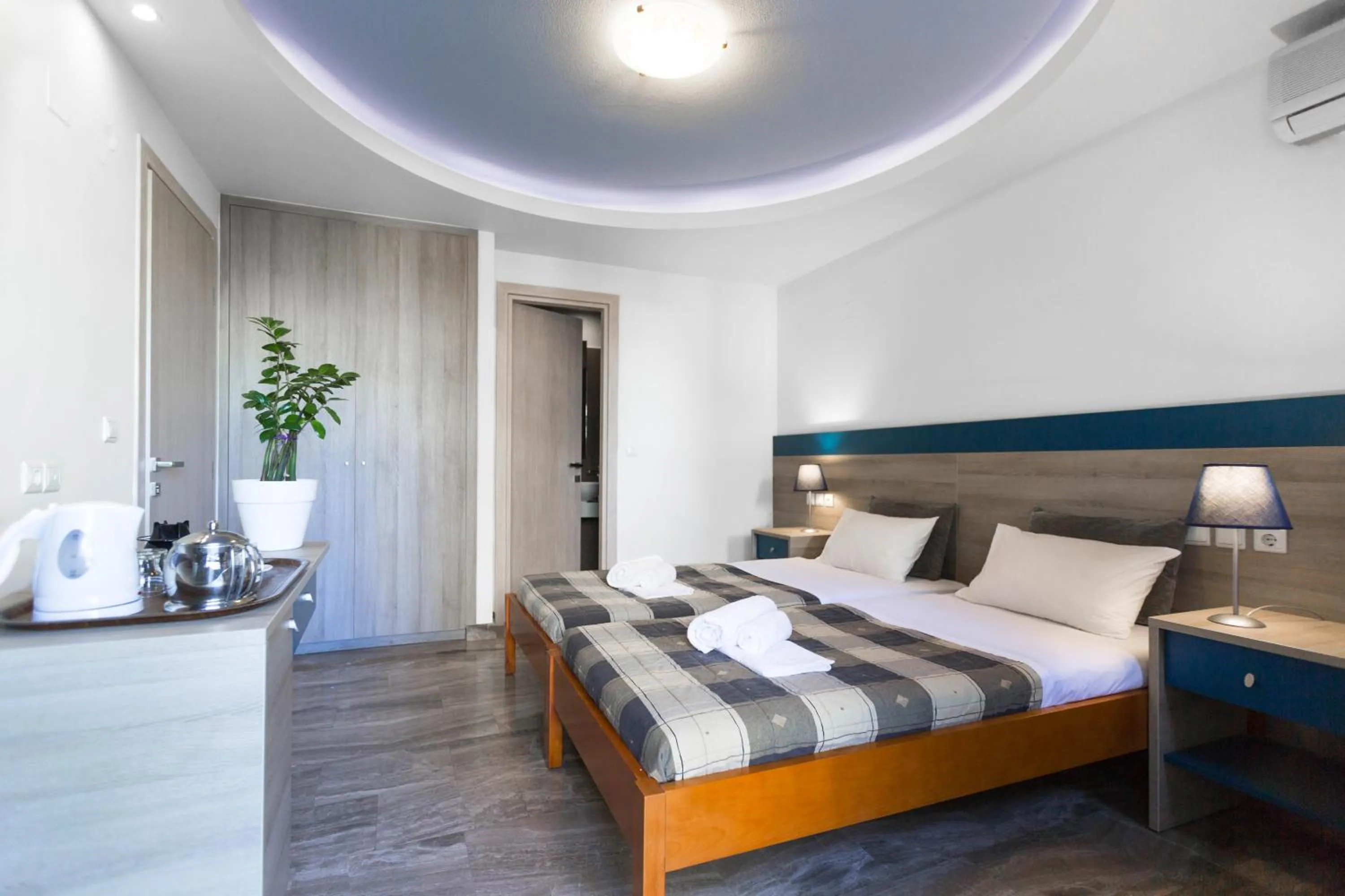 Photo of the whole room, Bed in Anna Maria Village