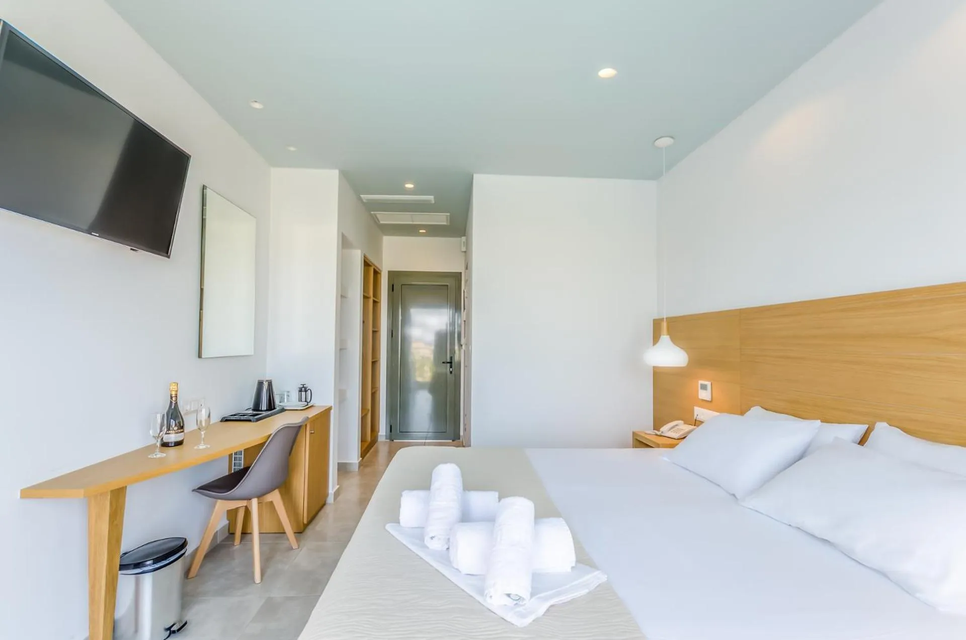 Photo of the whole room, Bed in Anna Maria Village