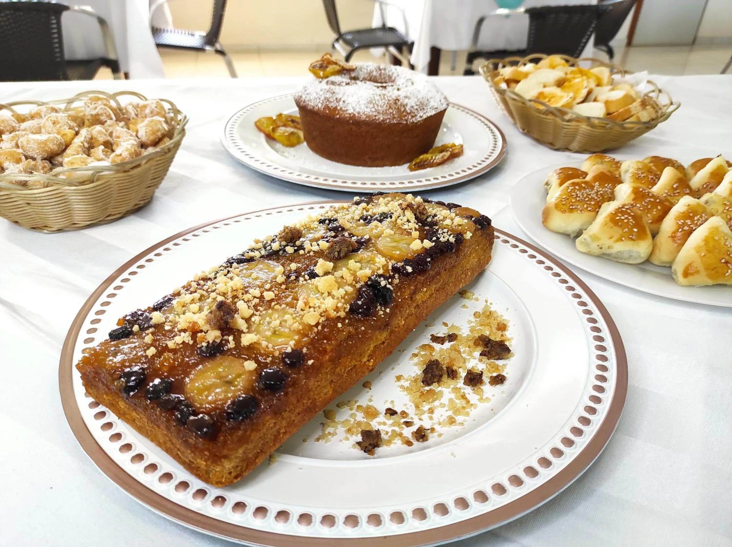 Restaurant/places to eat in Tiffany Hotel