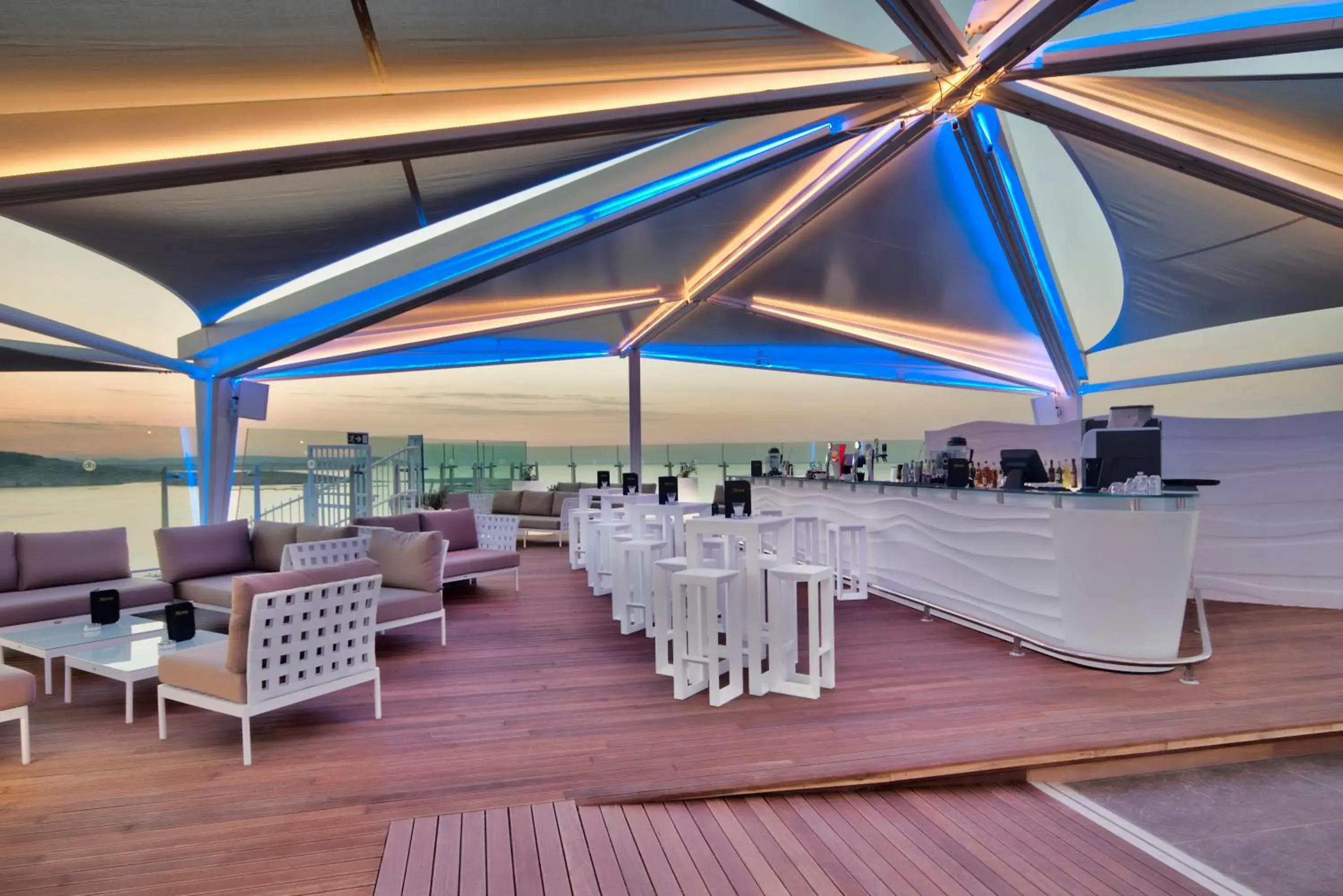 Lounge or bar in db San Antonio Hotel + Spa All Inclusive Lounge or bar in db San Antonio Hotel + Spa All Inclusive