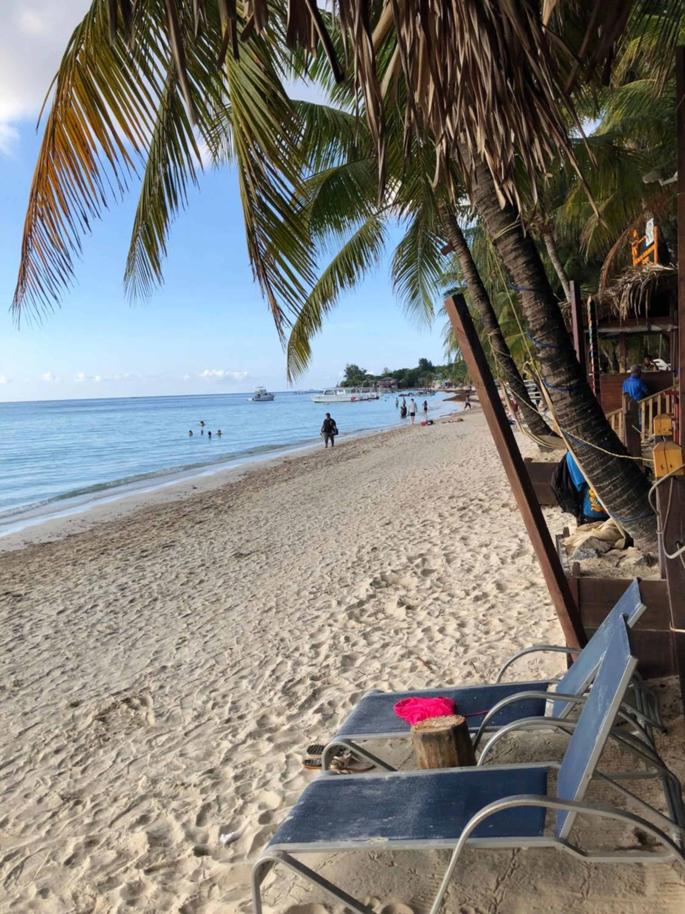 Beach in Bananarama Dive & Beach Resort