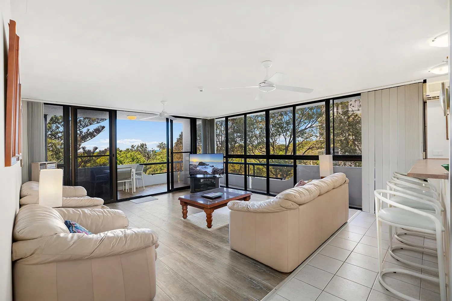 Living room in Pacific Towers Beach Resort