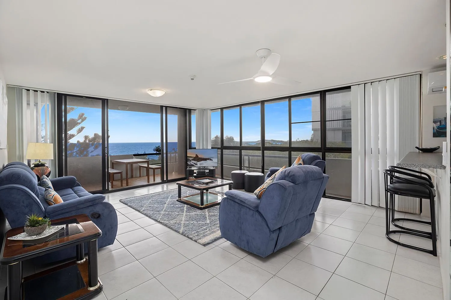 Living room in Pacific Towers Beach Resort