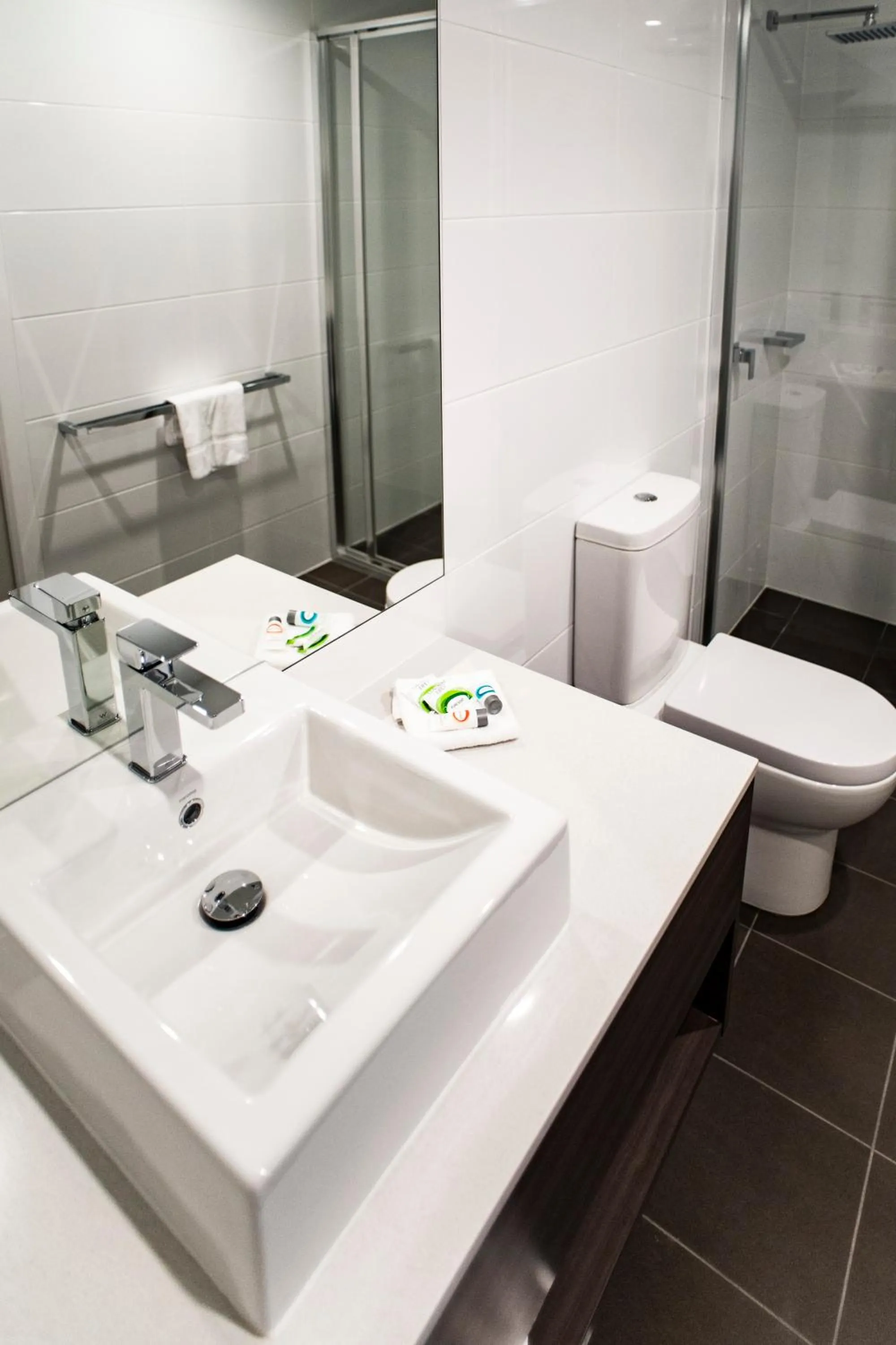 Toilet in Leumeah Lodge