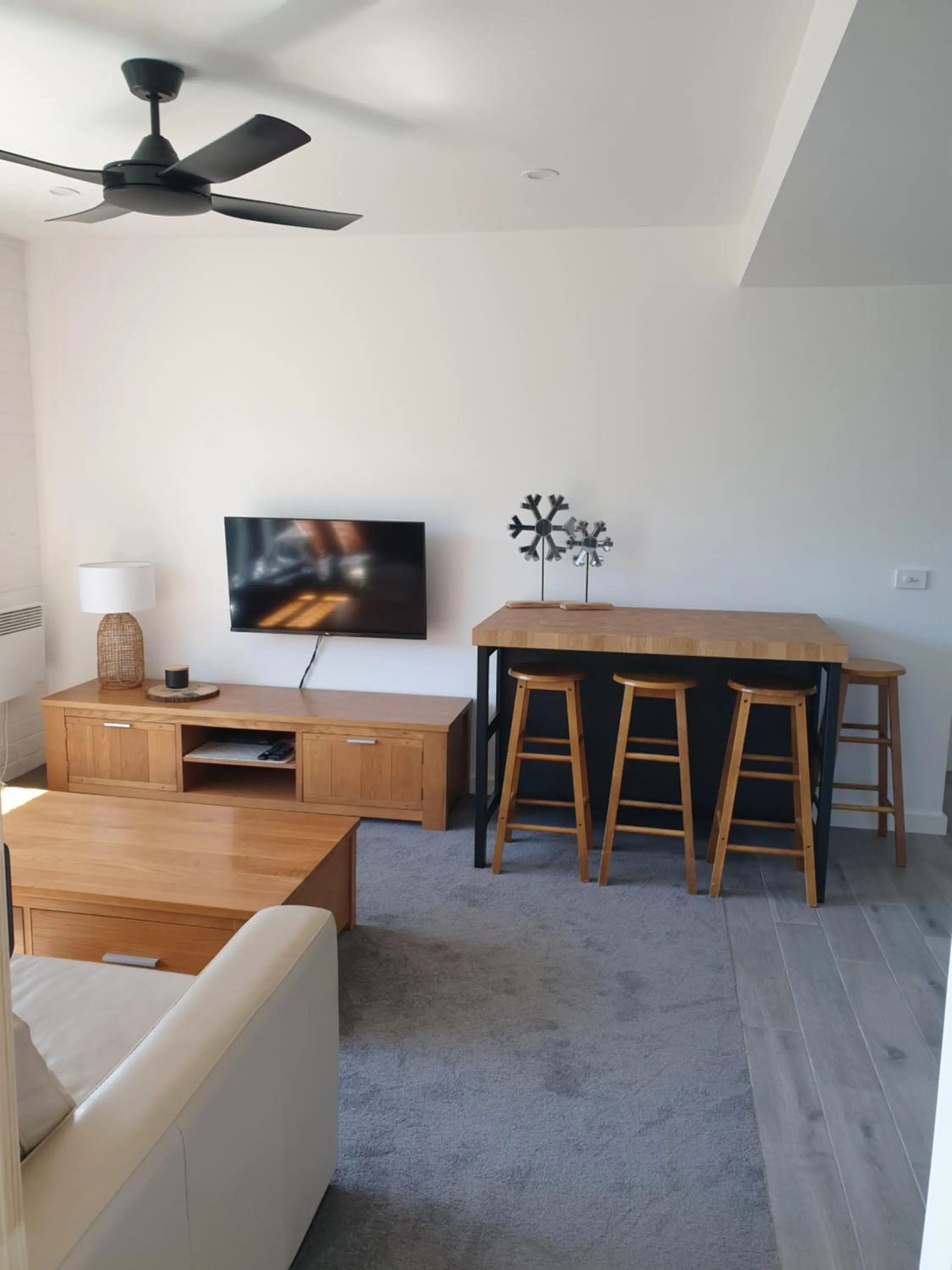 Cedarwood Apartments