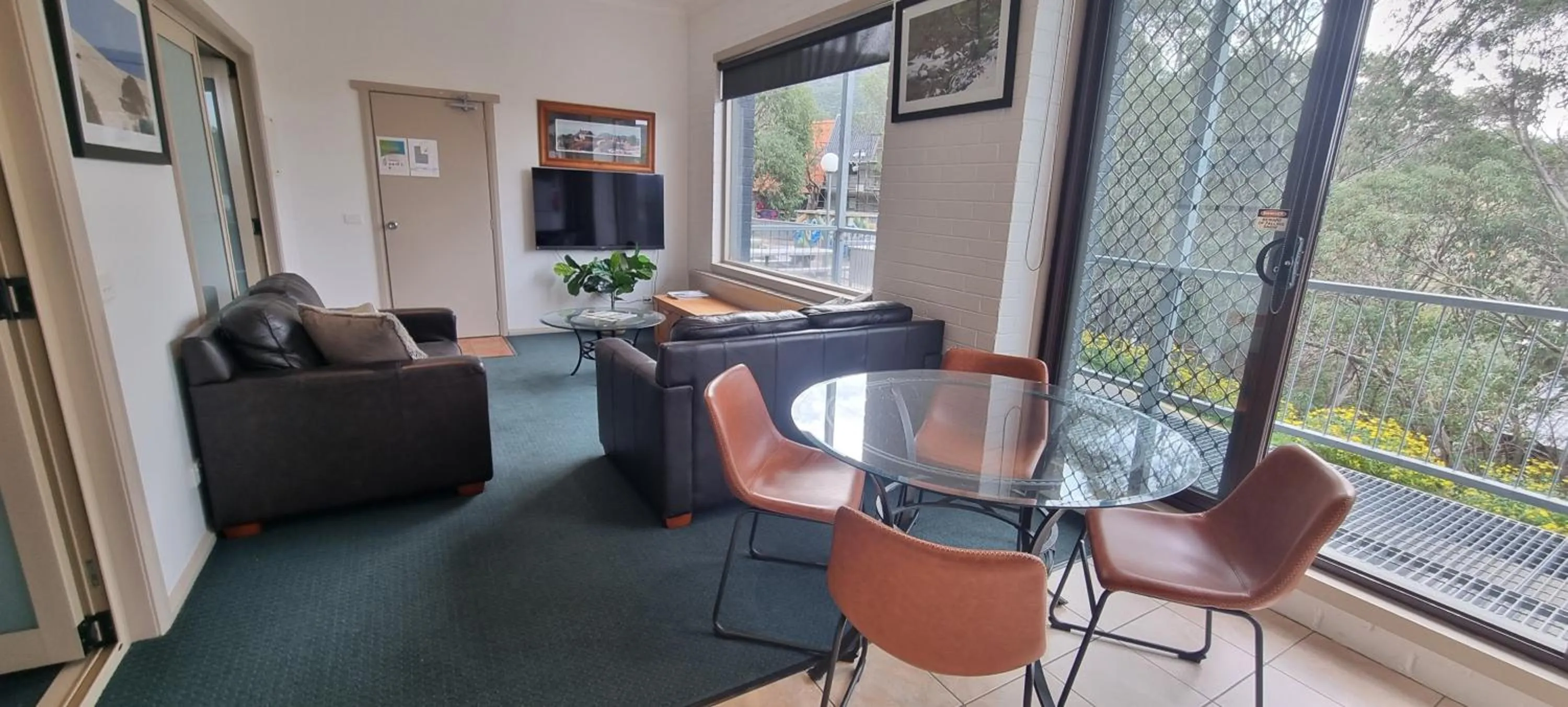 Cedarwood Apartments