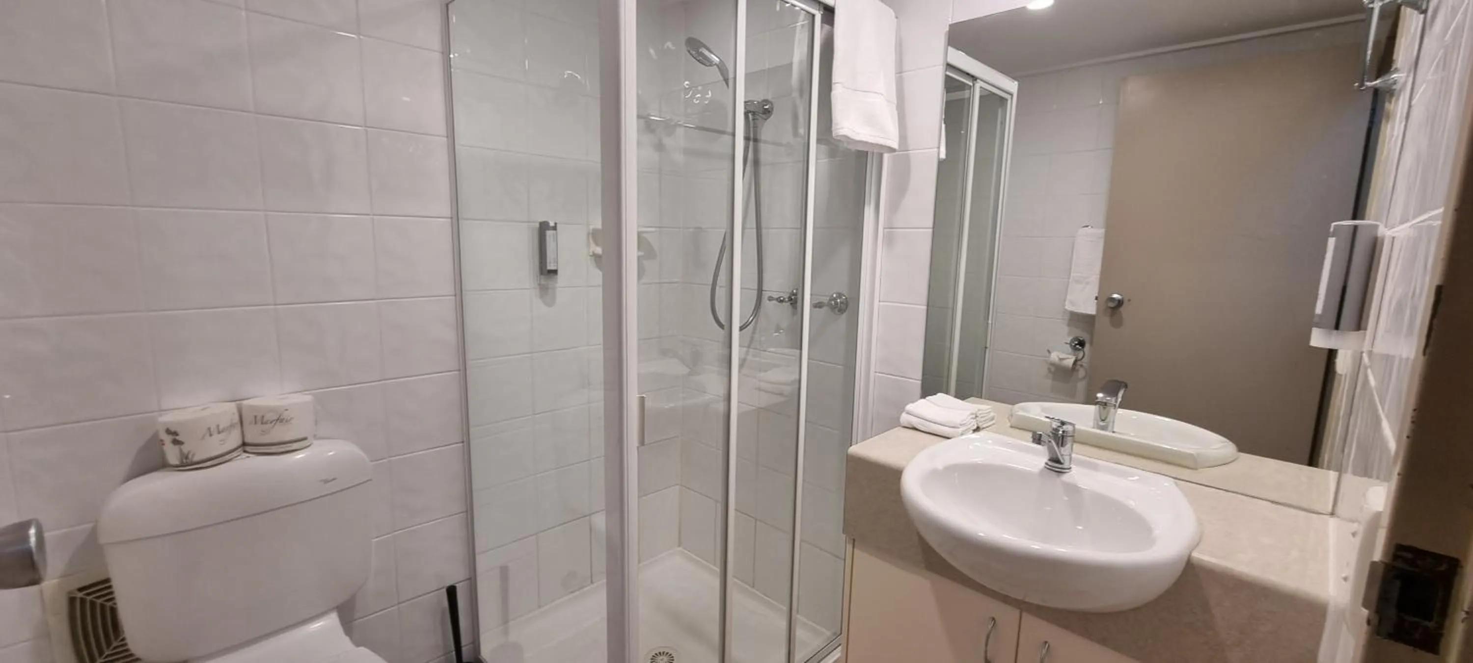 Cedarwood Apartments