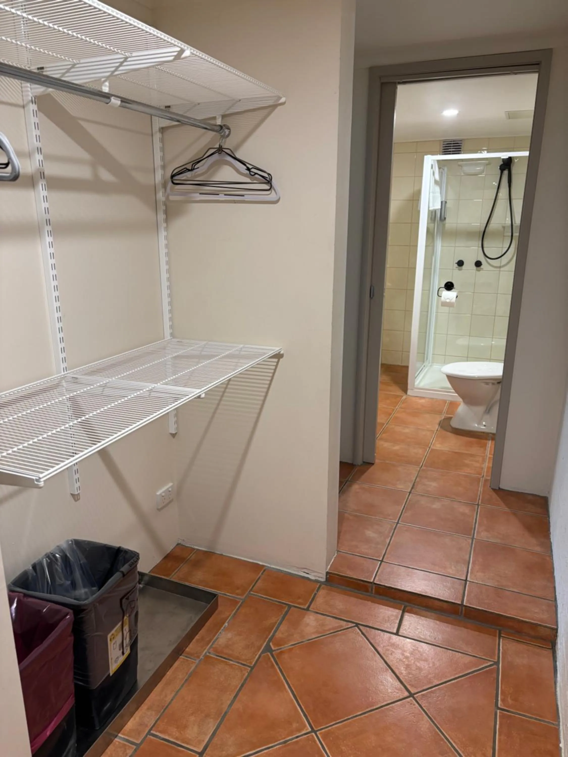 Cedarwood Apartments