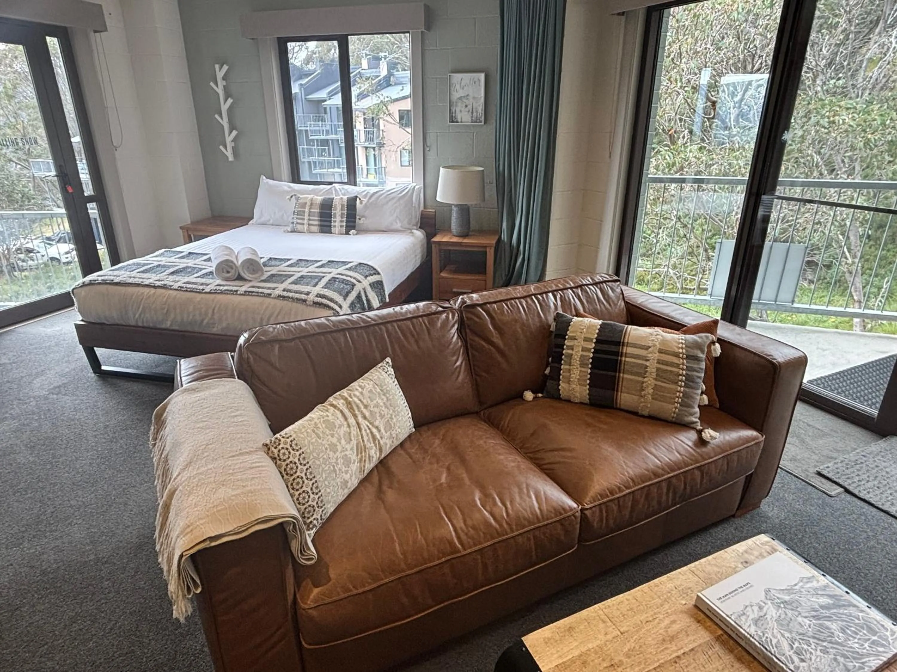 Bed in Cedarwood Apartments