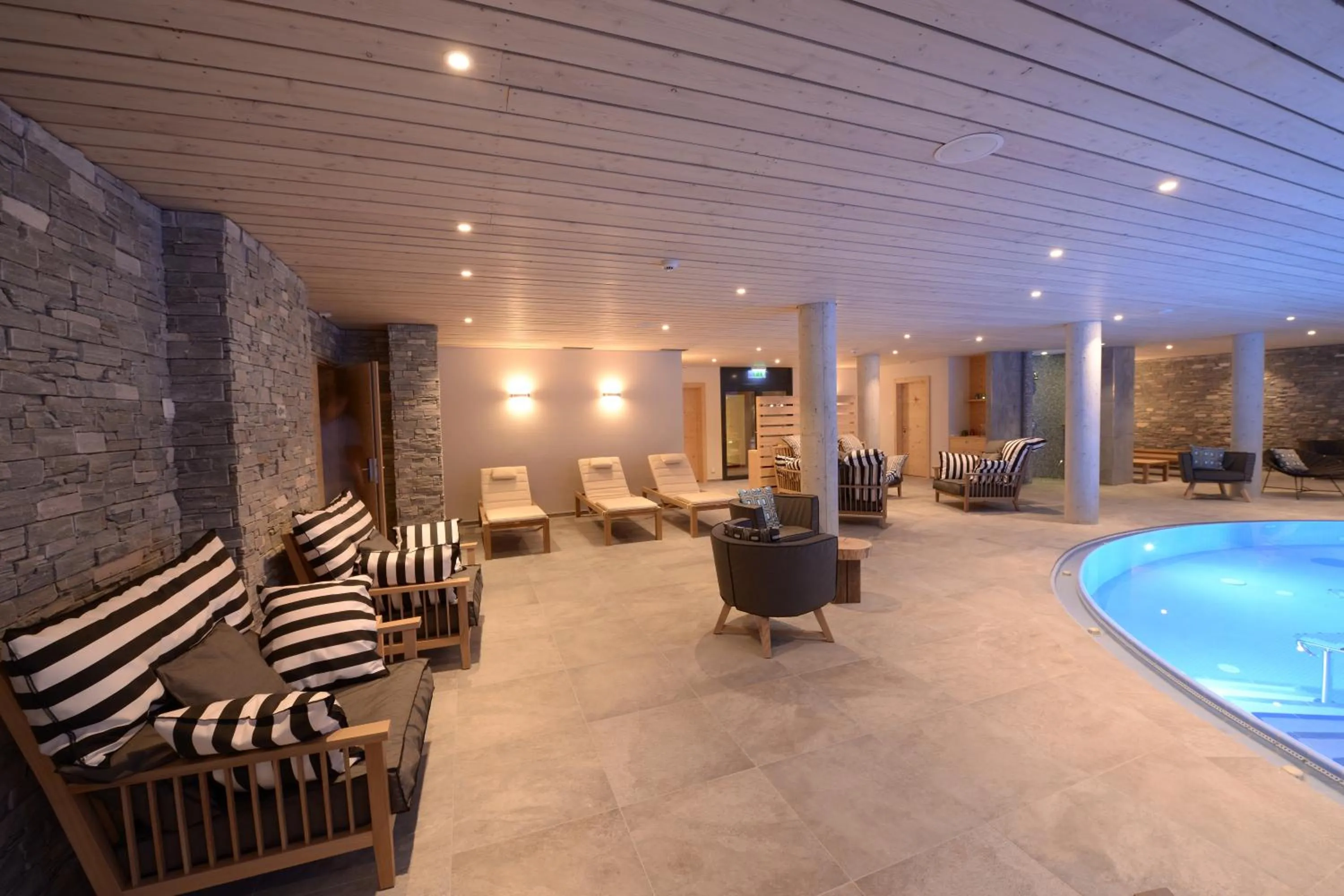 Garden in Alpenhotel Fleurs de Zermatt